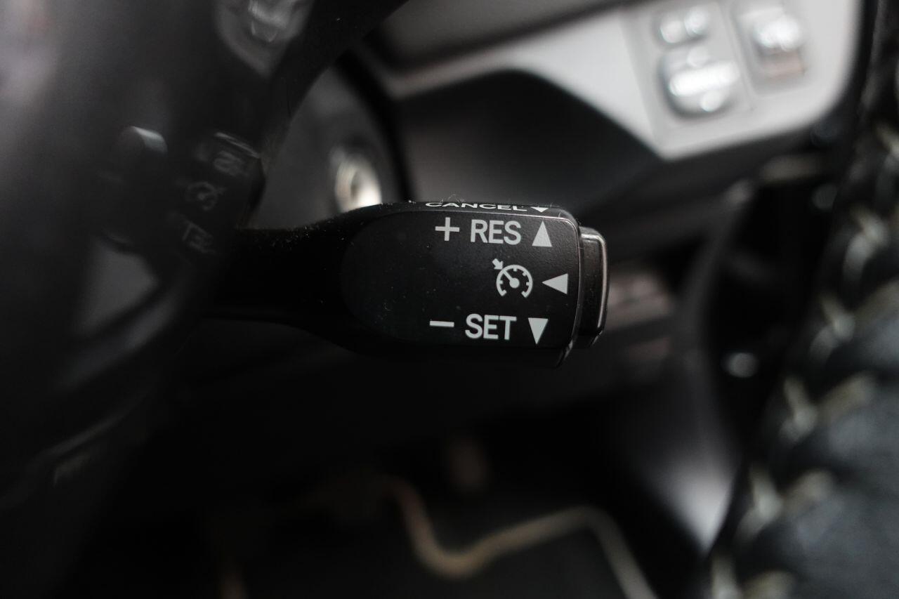 Toyota Yaris - Image 35