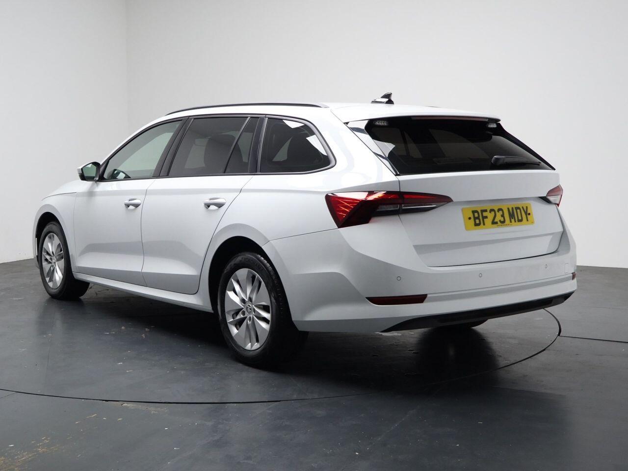 Skoda Octavia - Image 9