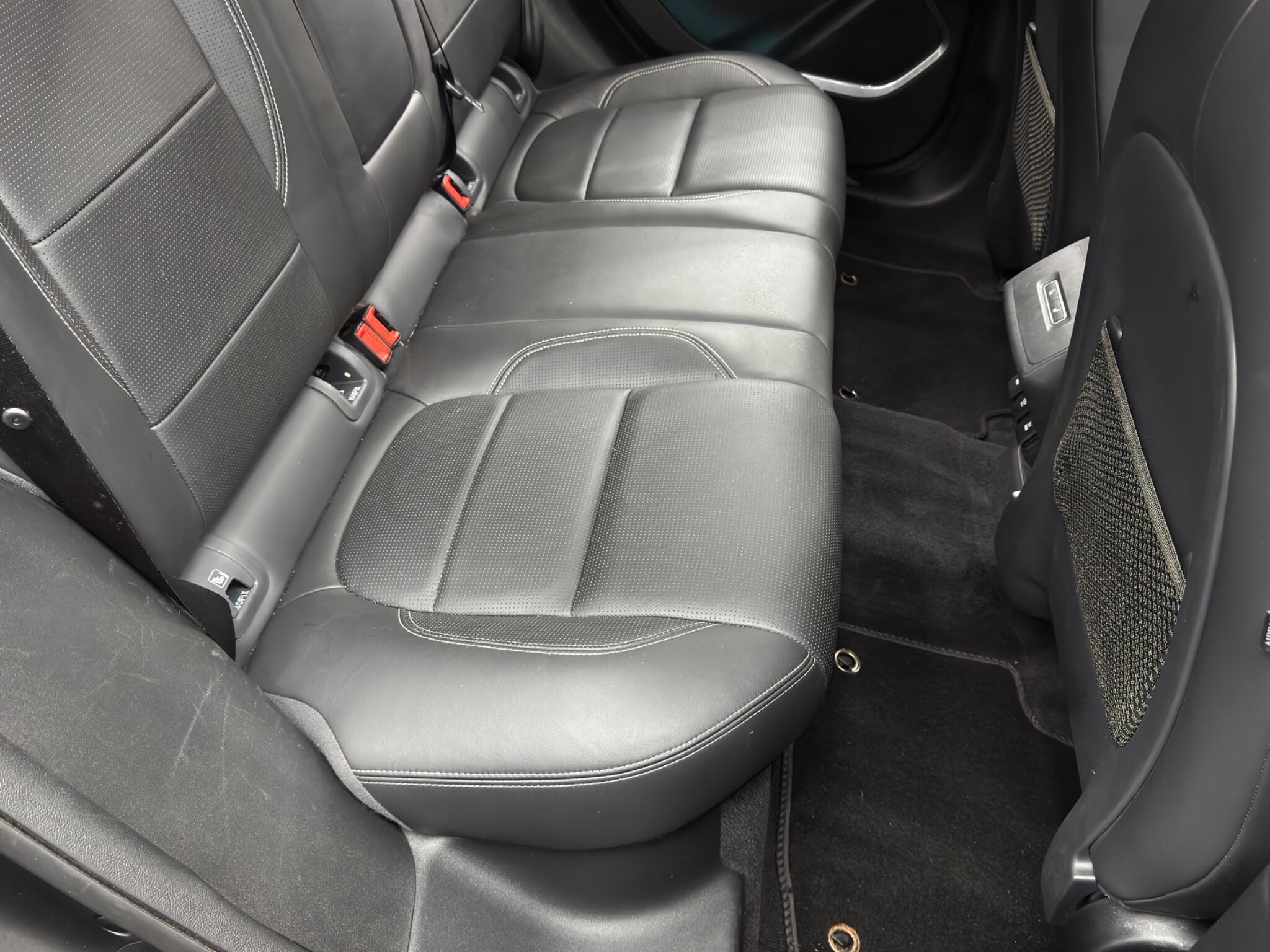 Jaguar I-Pace - Image 16