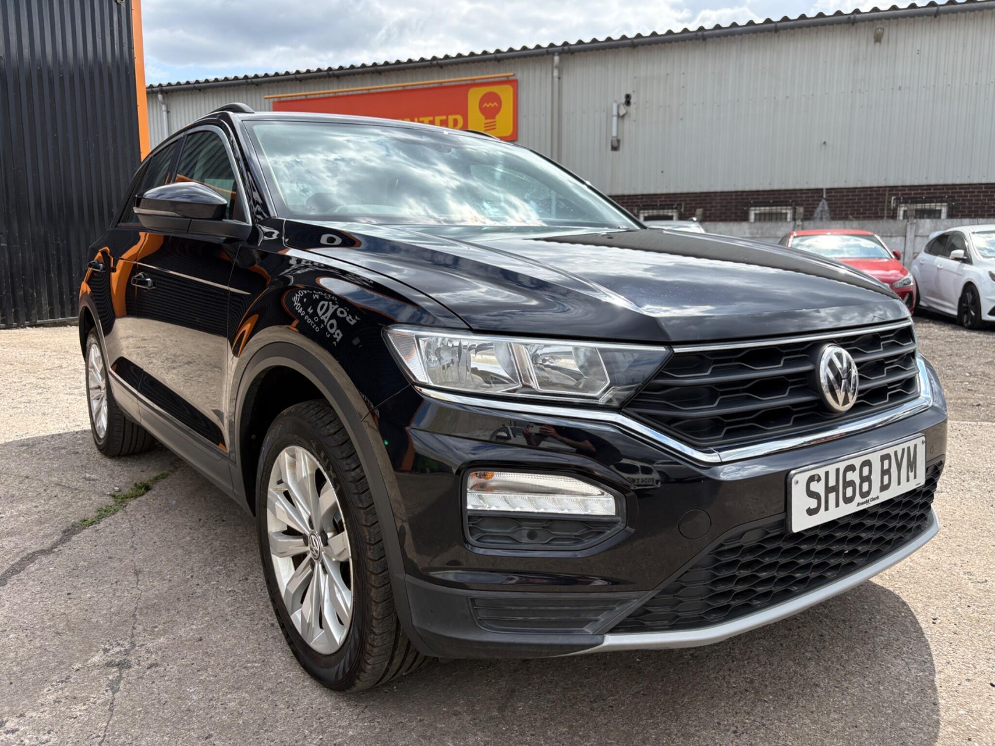 Volkswagen T-Roc - Image 10