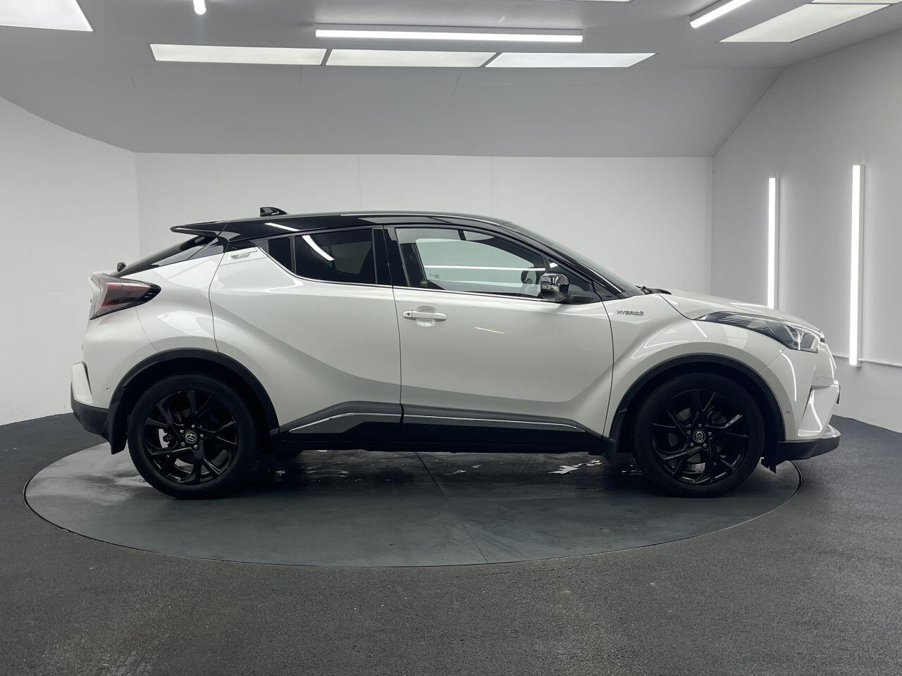 Toyota C-Hr - Image 13