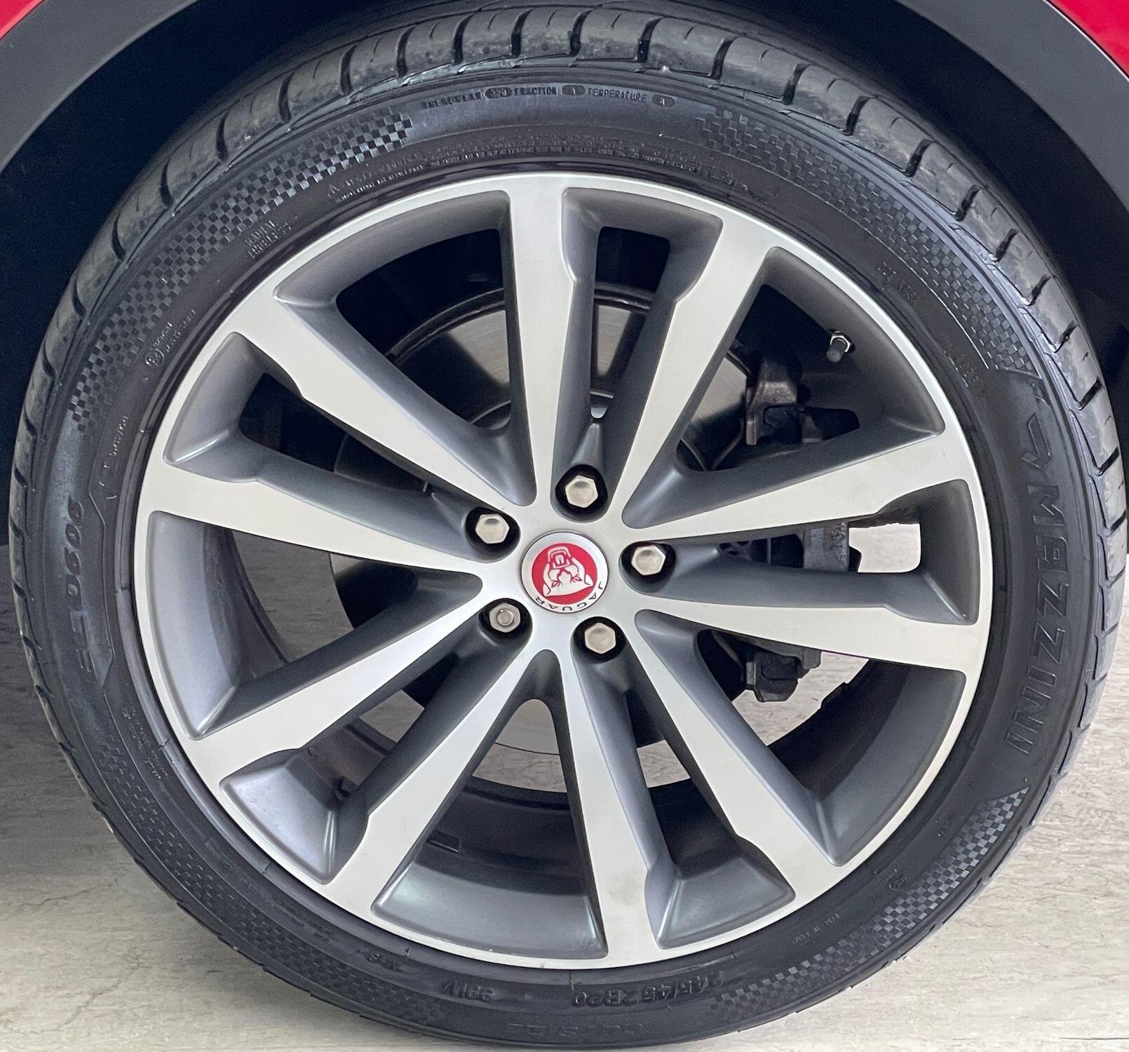 Jaguar E-Pace - Image 15