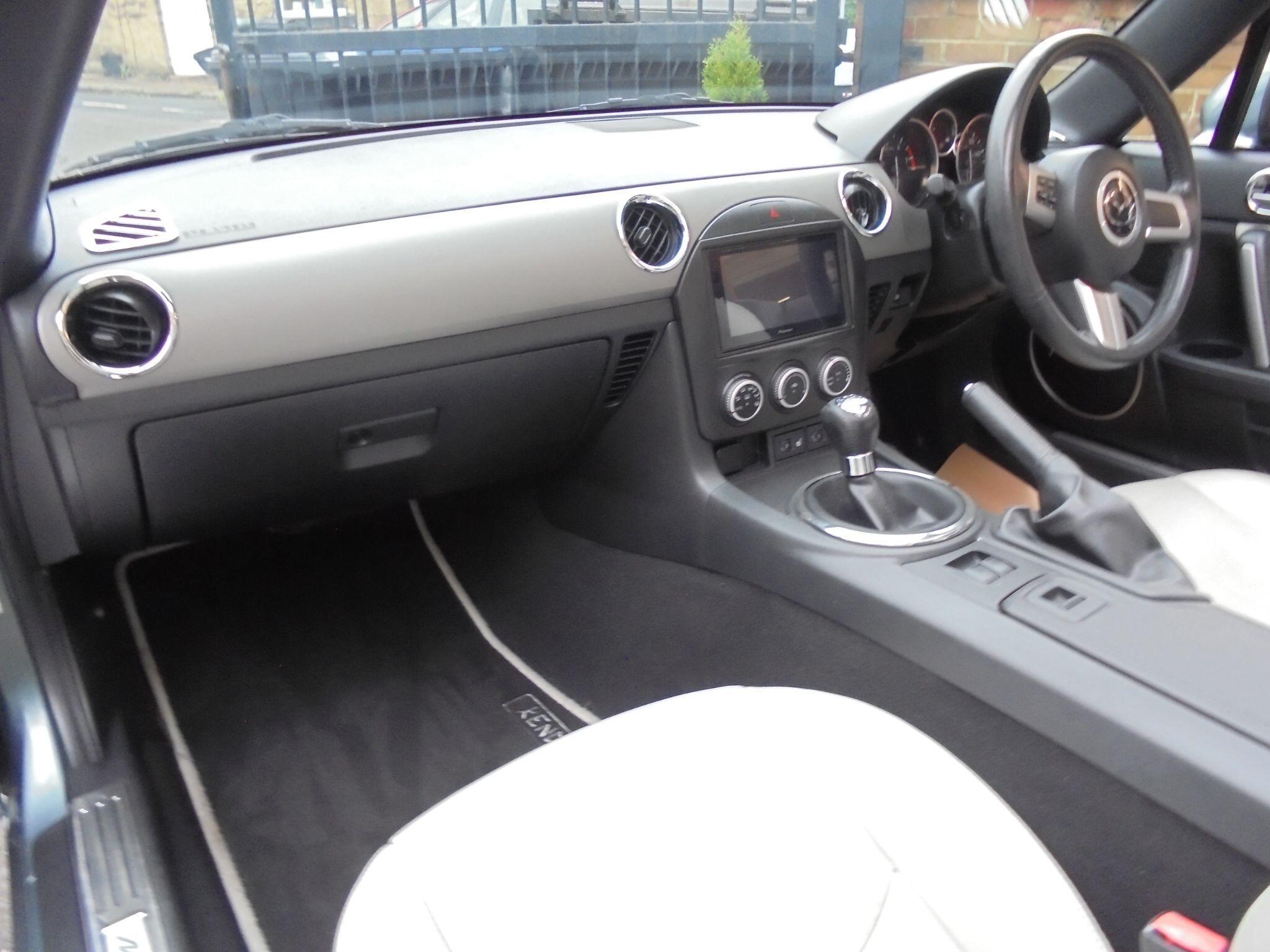 Mazda MX-5 - Image 14