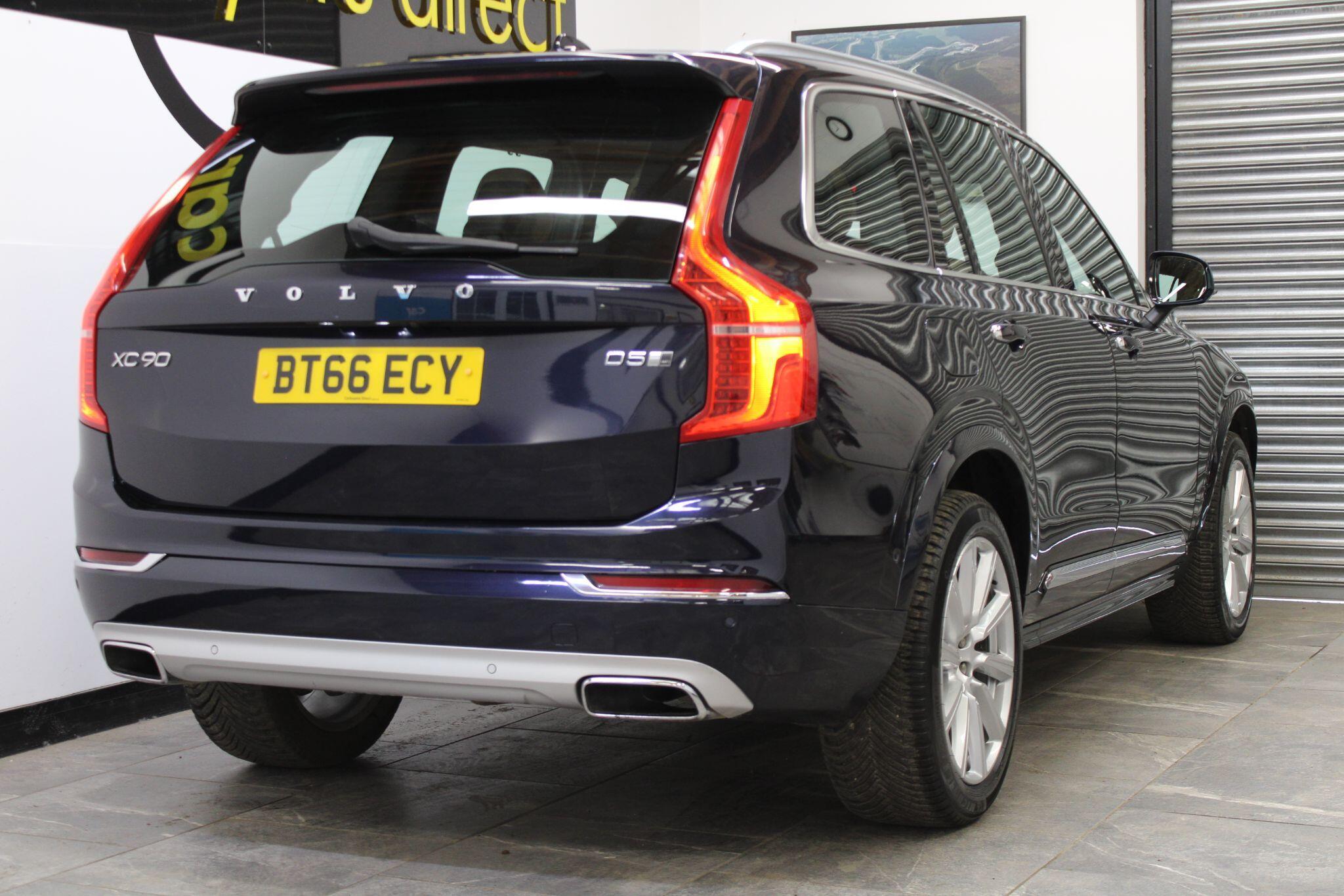 Volvo XC90 - Image 17