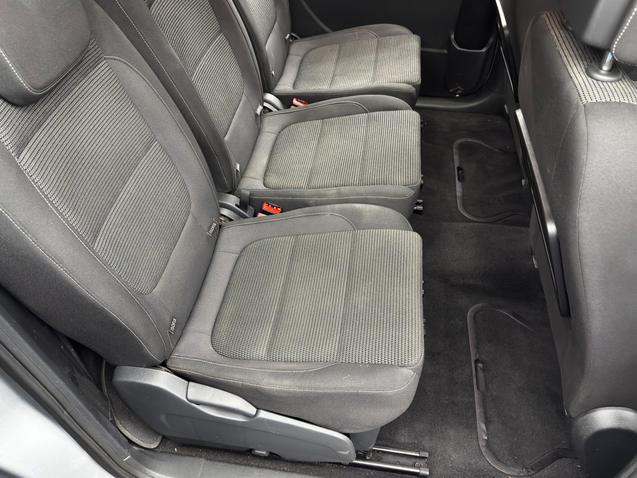 Volkswagen Sharan - Image 17