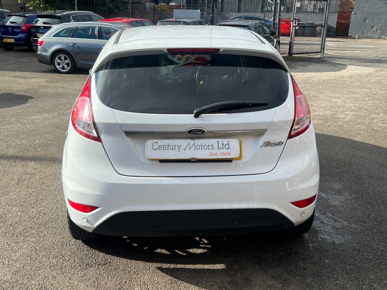 Ford Fiesta - Image 13