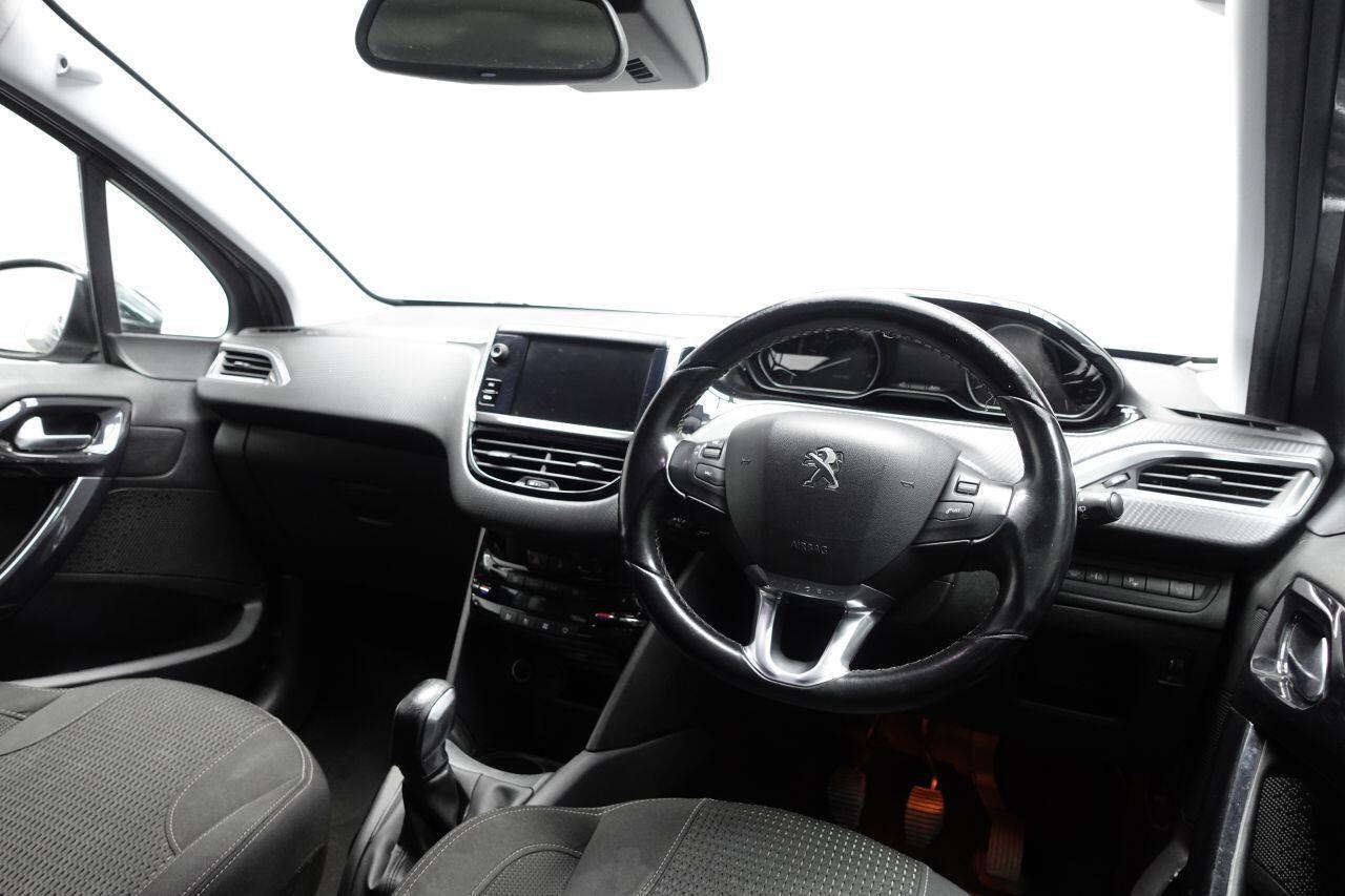 Peugeot 208 - Image 15
