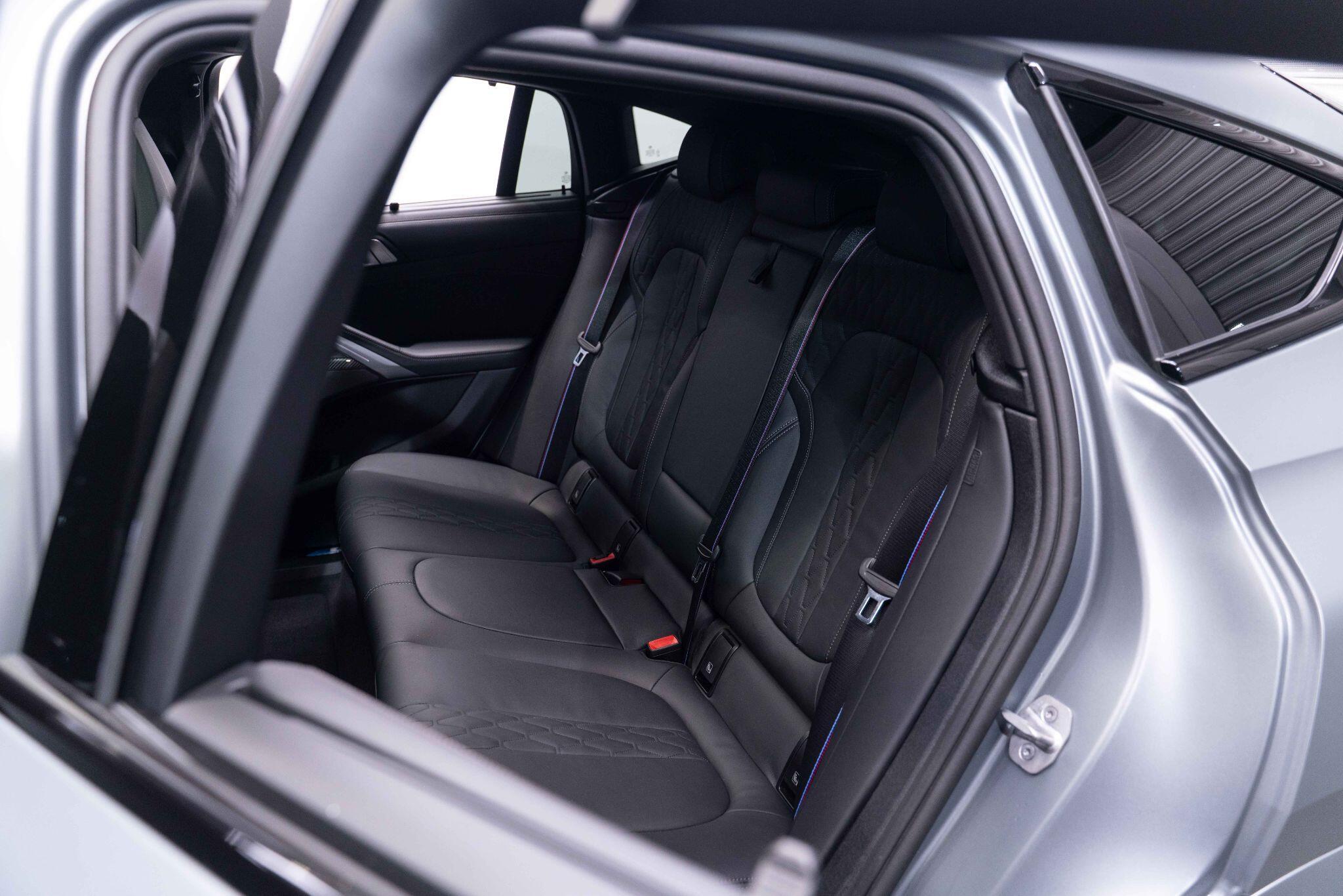 BMW X6 - Image 12