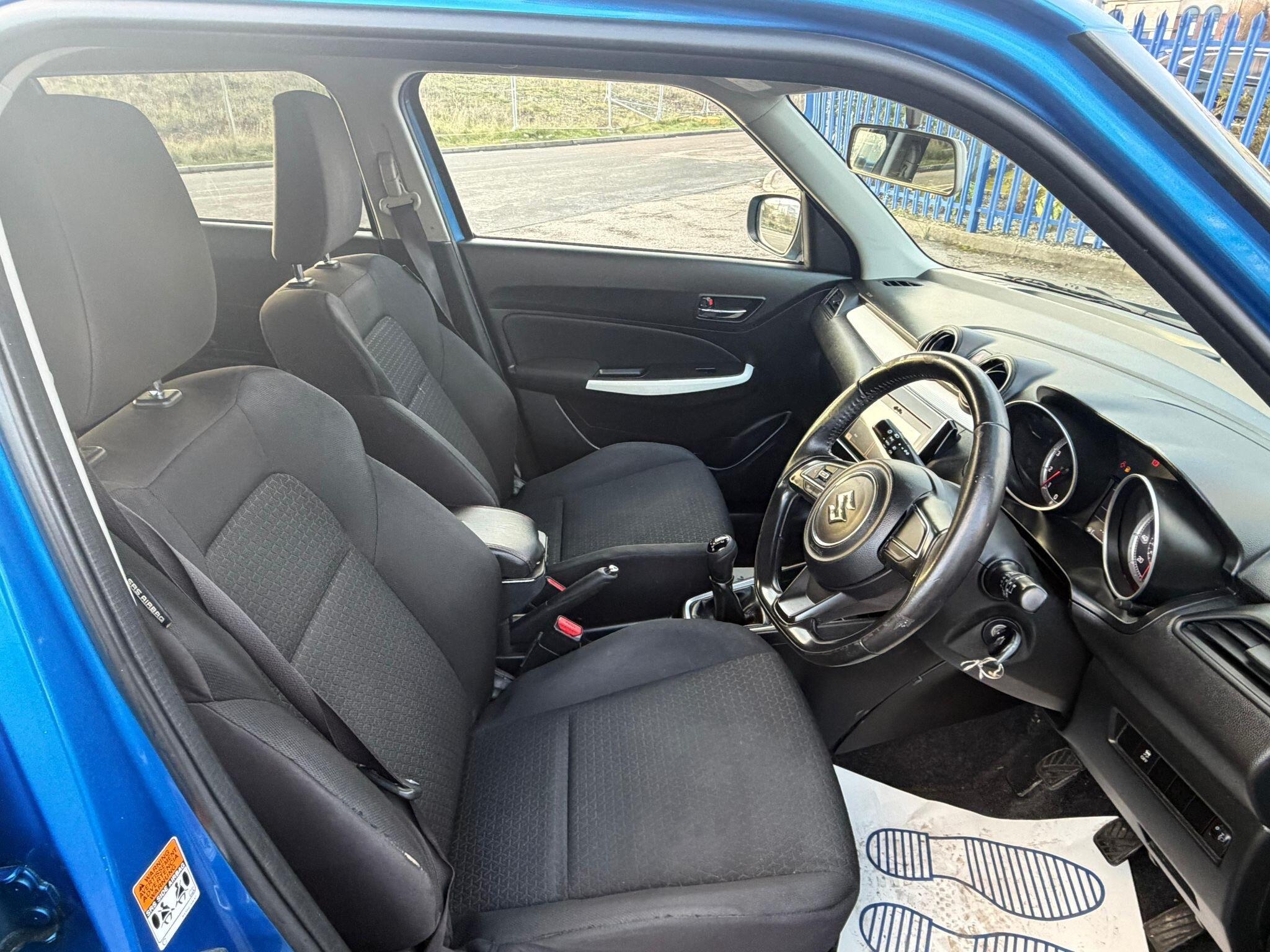 Suzuki Swift - Image 30
