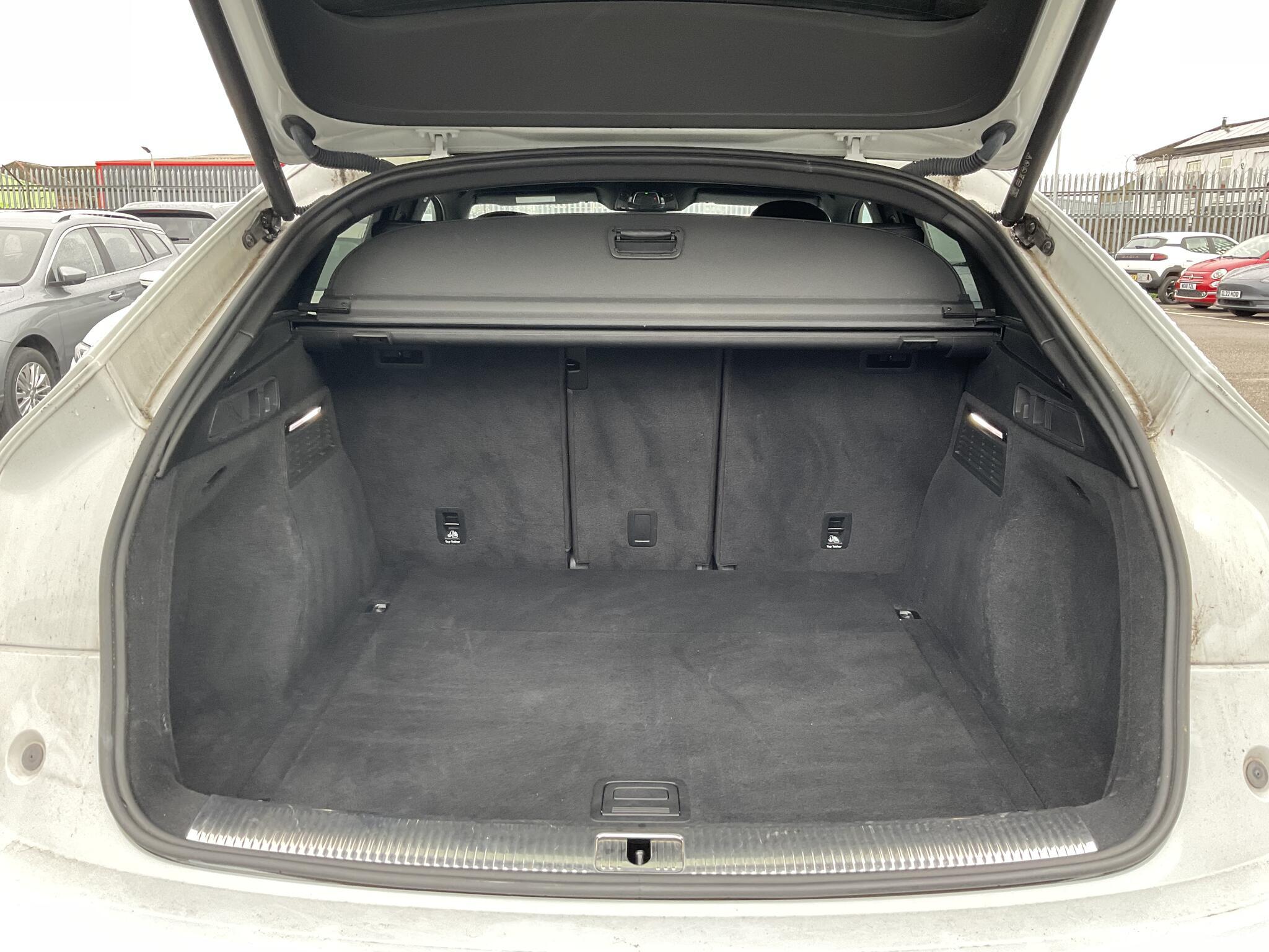 Audi Q5 - Image 20