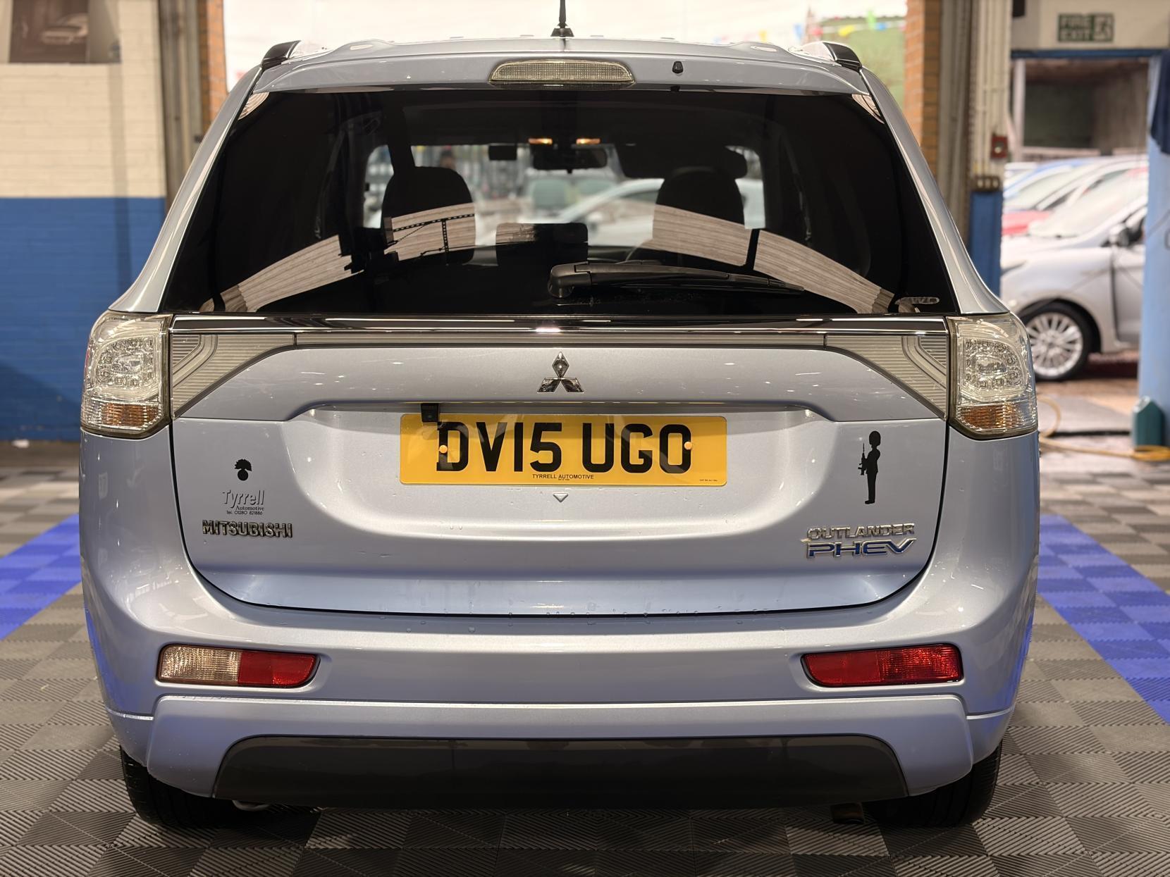 Mitsubishi Outlander - Image 6