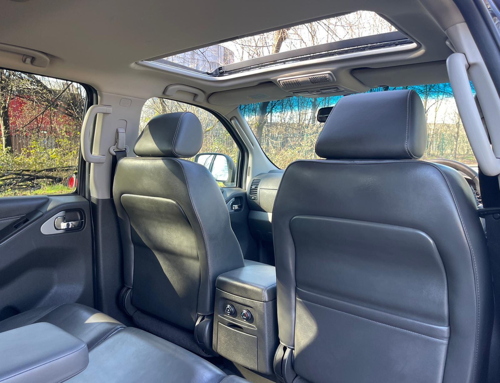 Nissan Pathfinder - Image 28