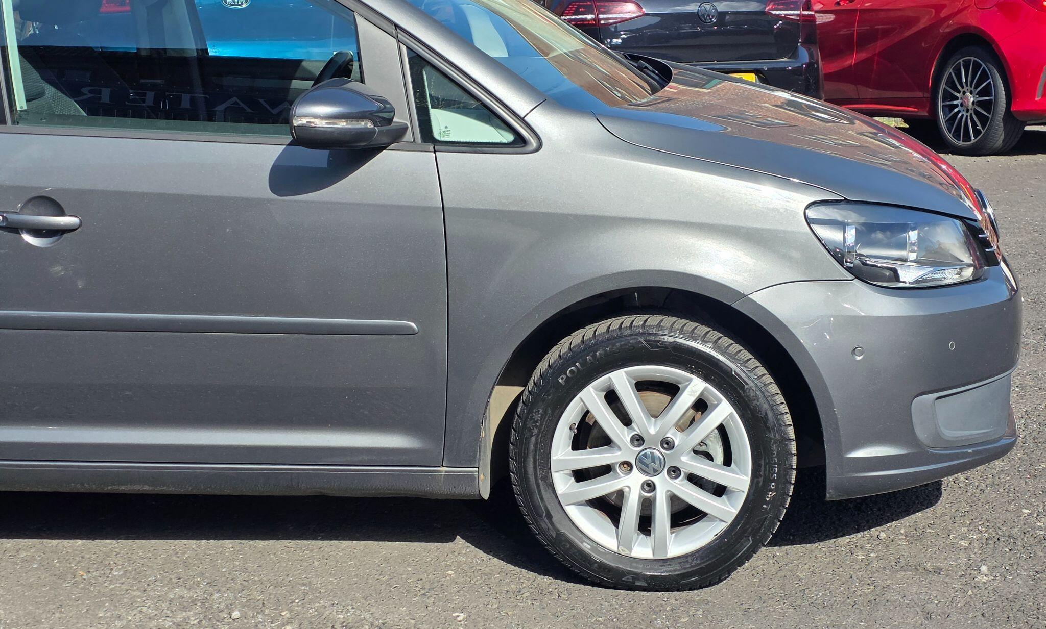 Volkswagen Touran - Image 9