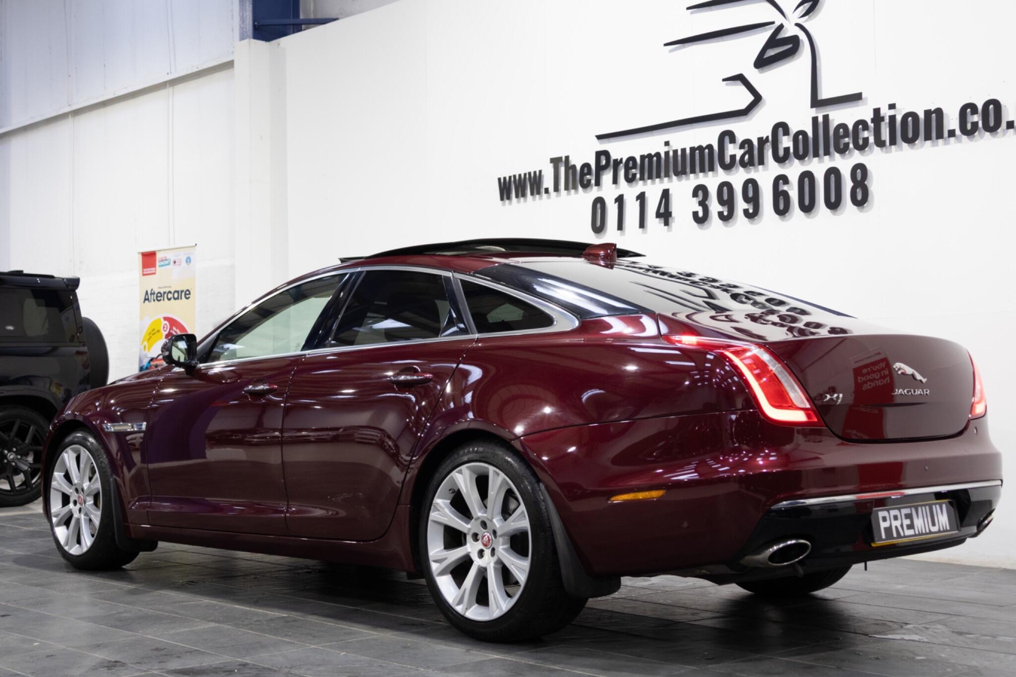 Jaguar XJ - Image 5