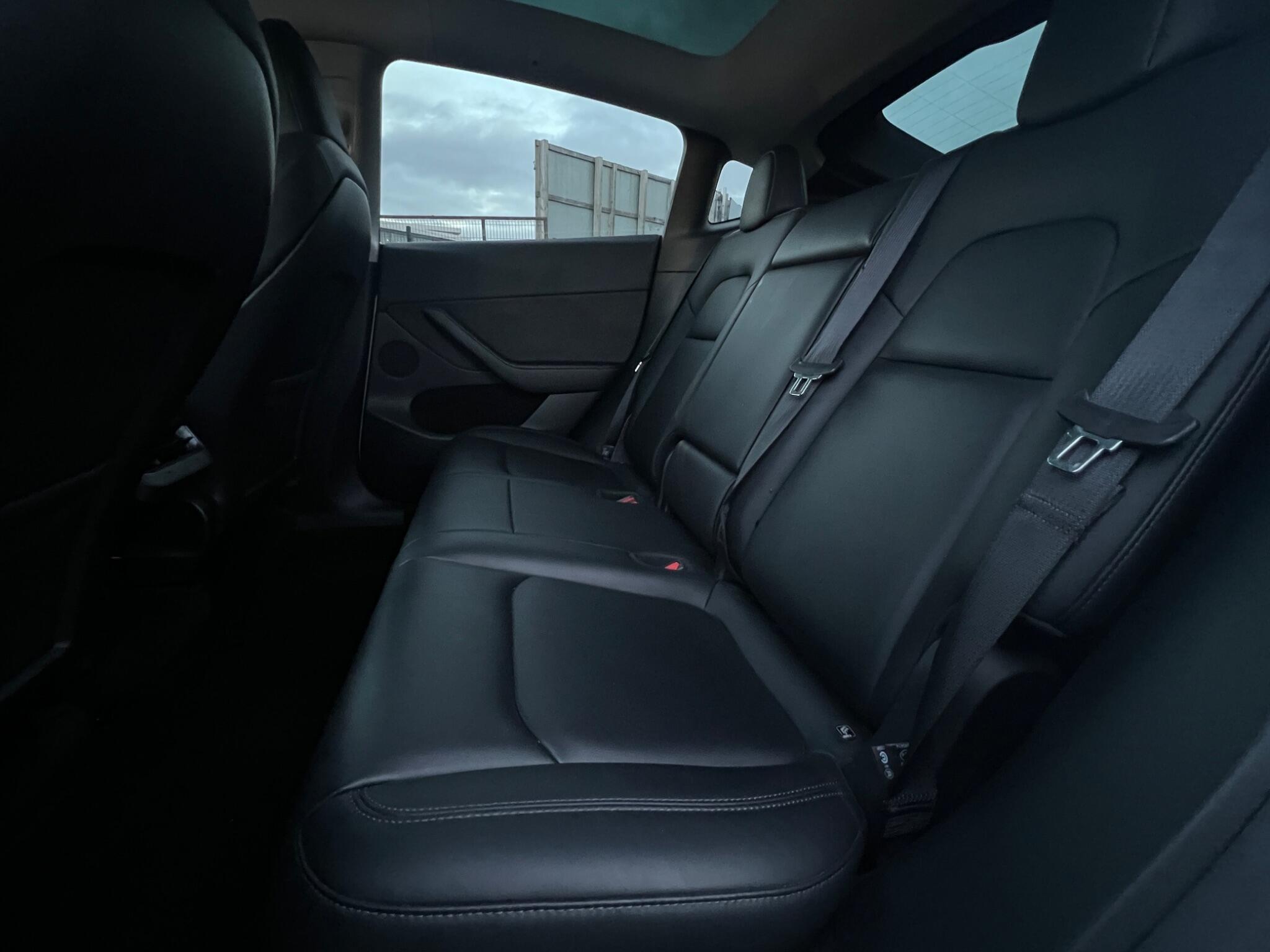 Tesla Model Y - Image 19