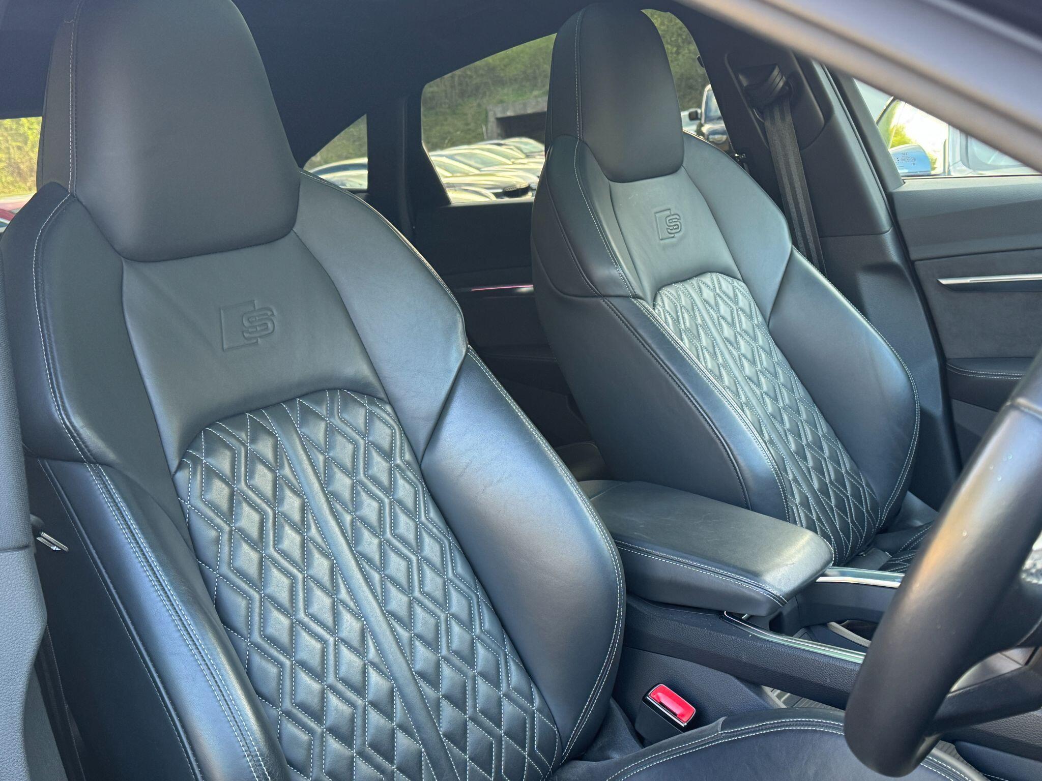 Audi E-Tron - Image 18