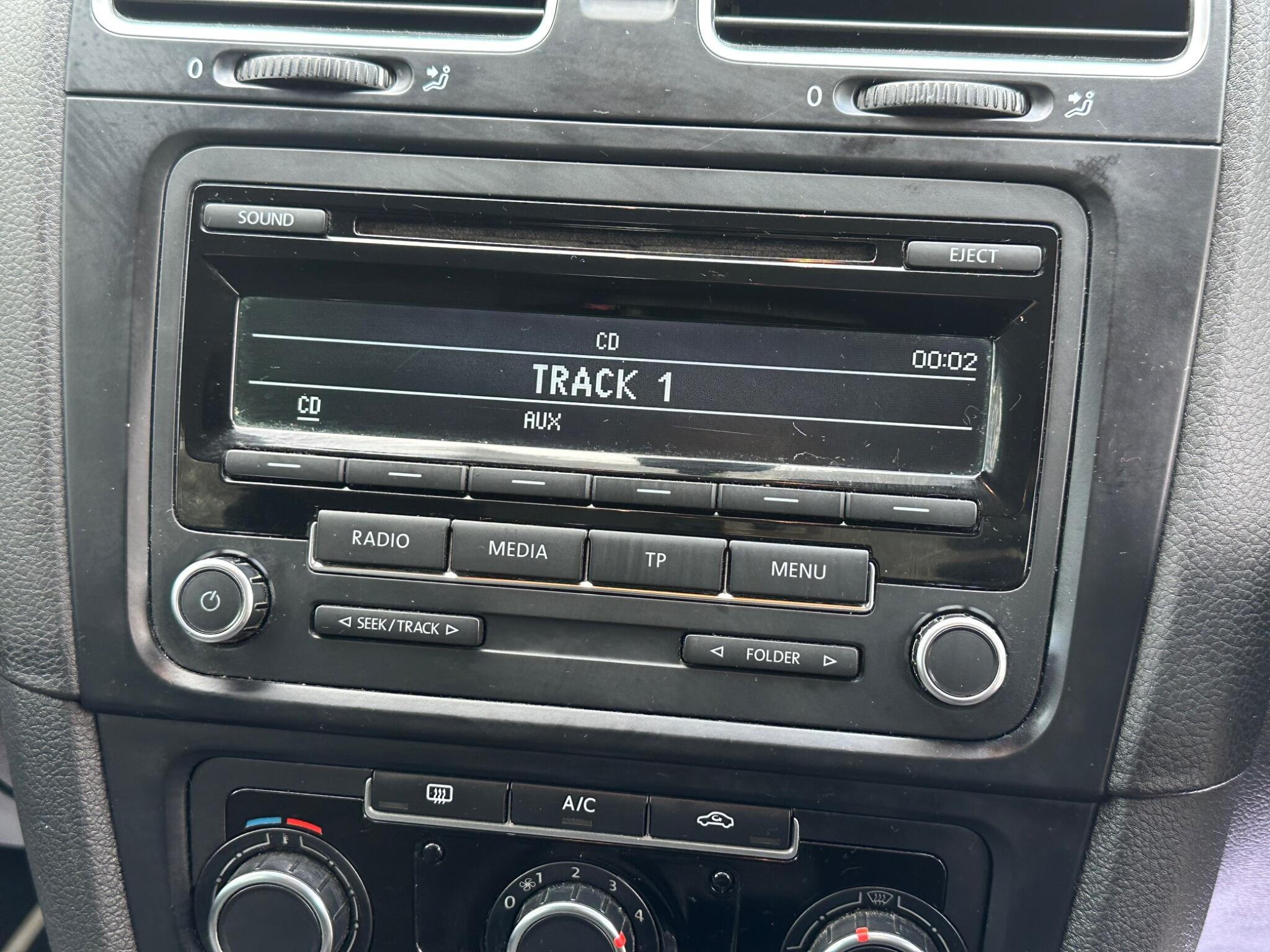 Volkswagen Golf - Image 26