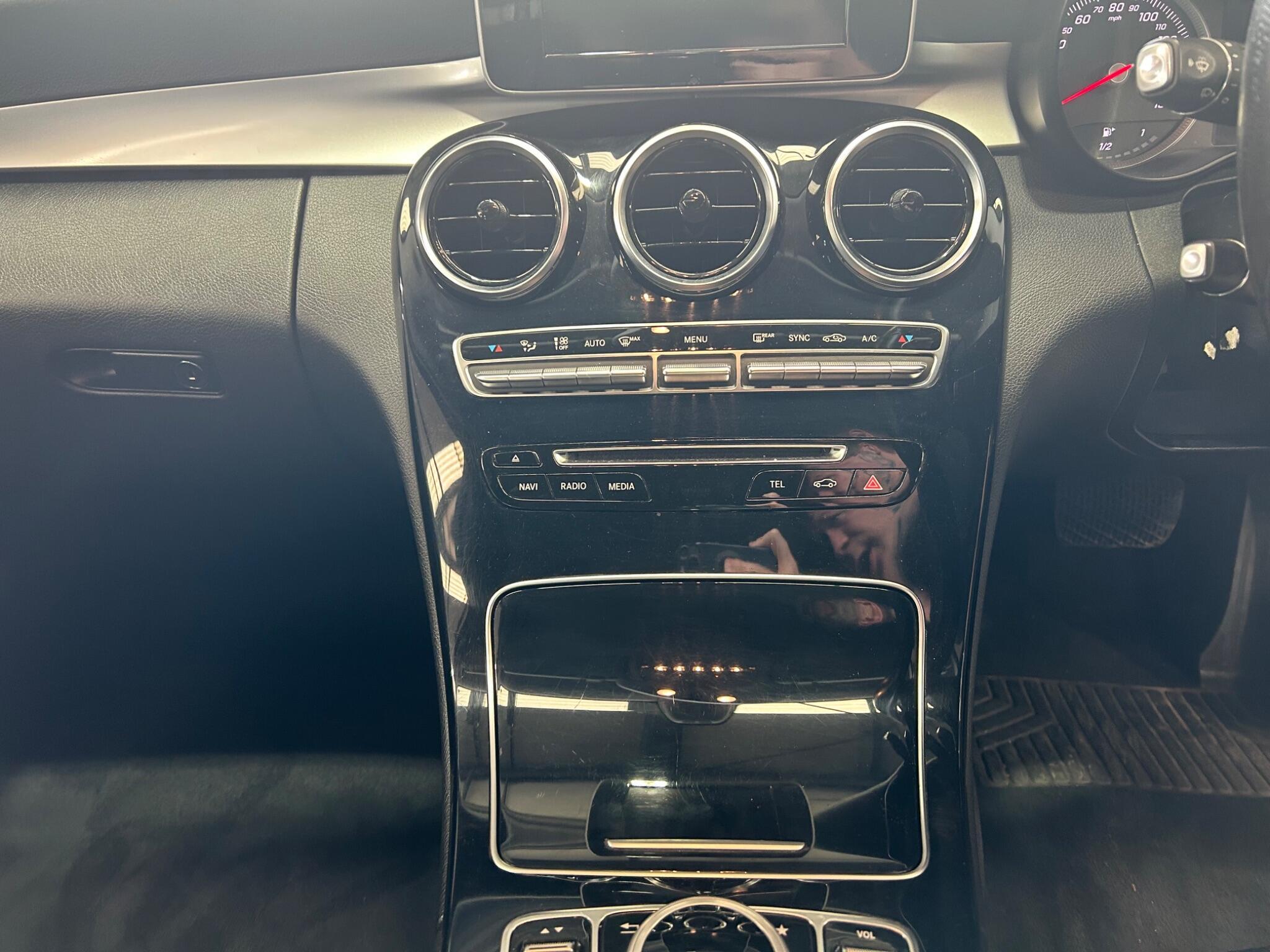 Mercedes C Class - Image 12