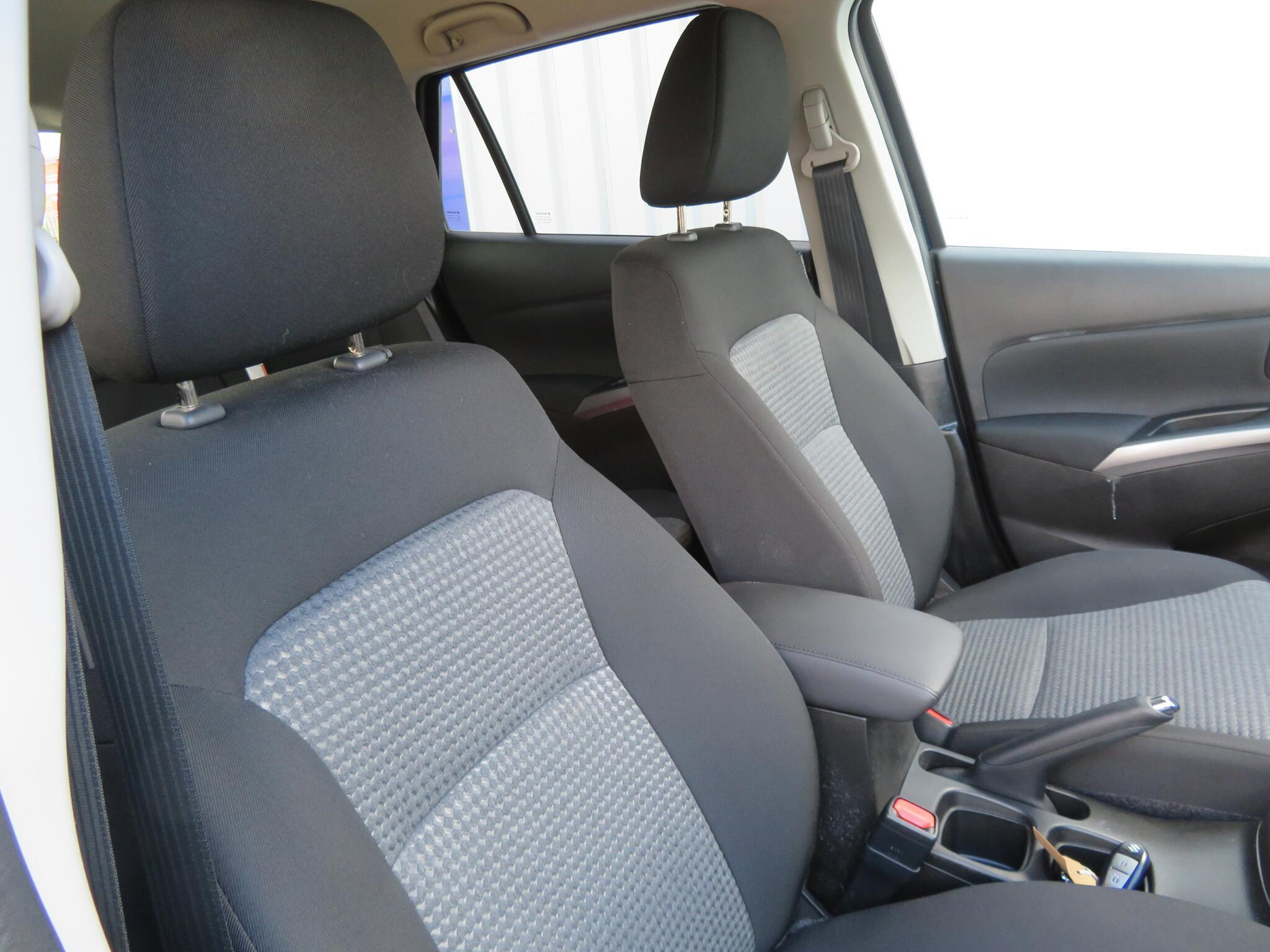 Suzuki S-Cross - Image 14