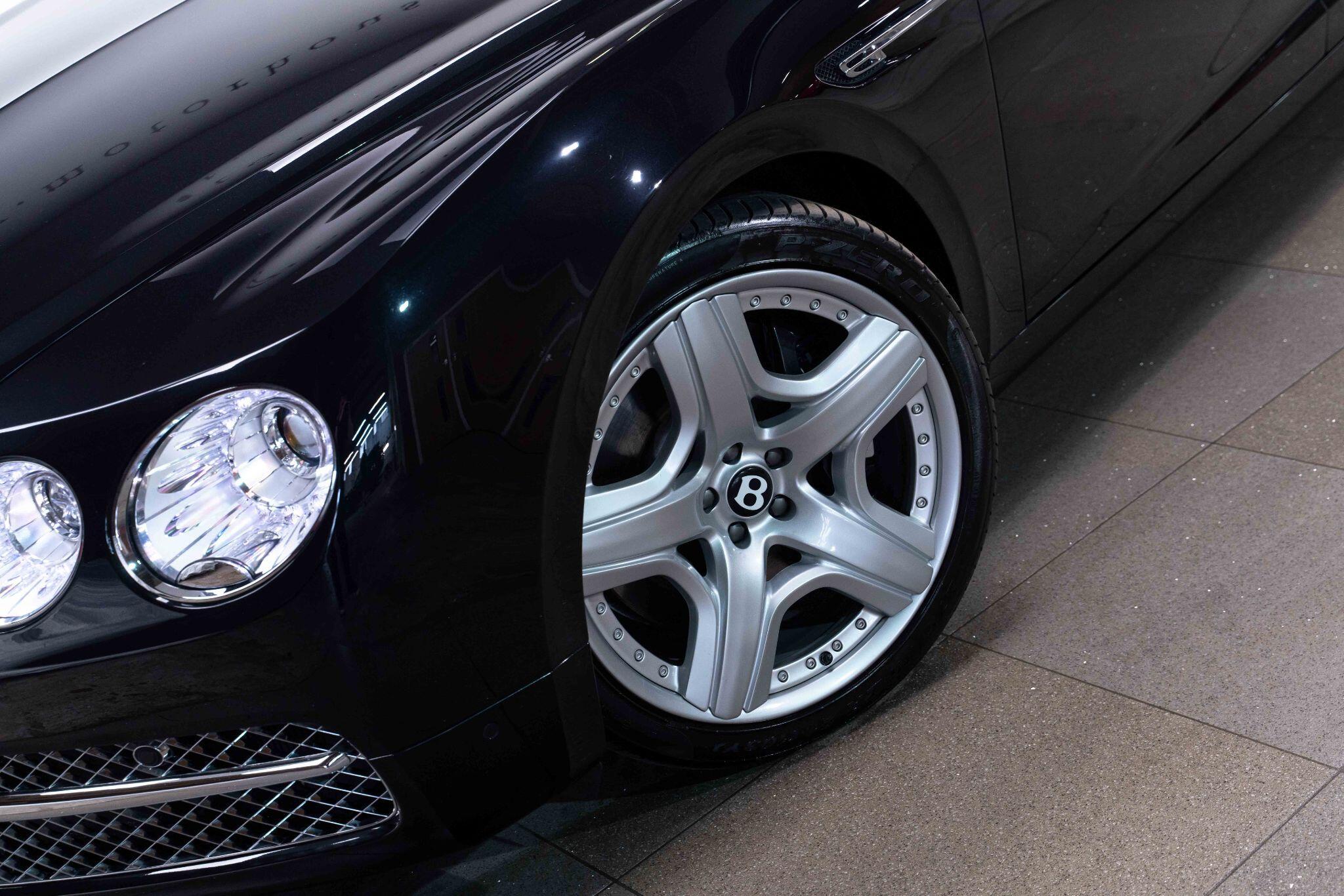 Bentley Flying Spur - Image 52