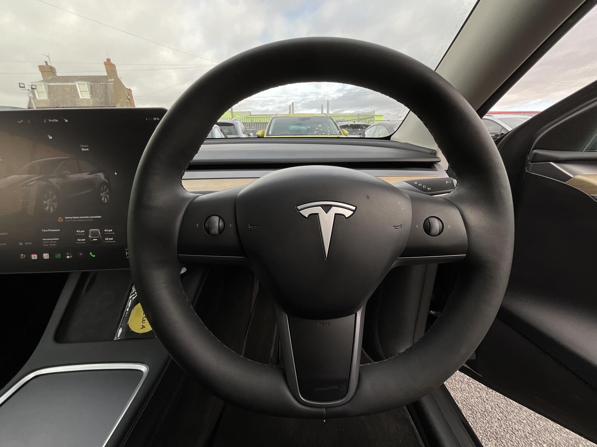 Tesla Model Y - Image 20