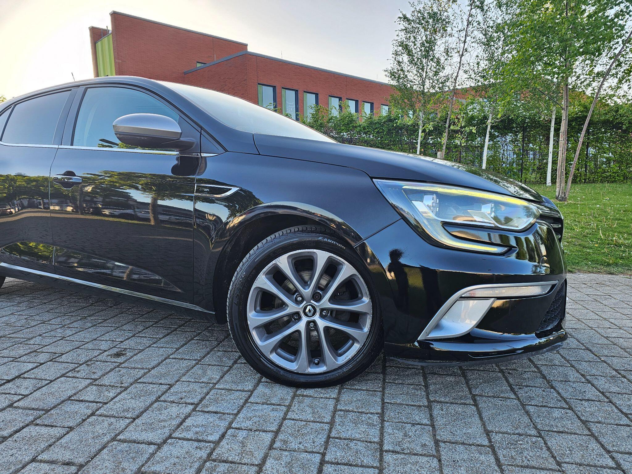 Renault Megane - Image 9