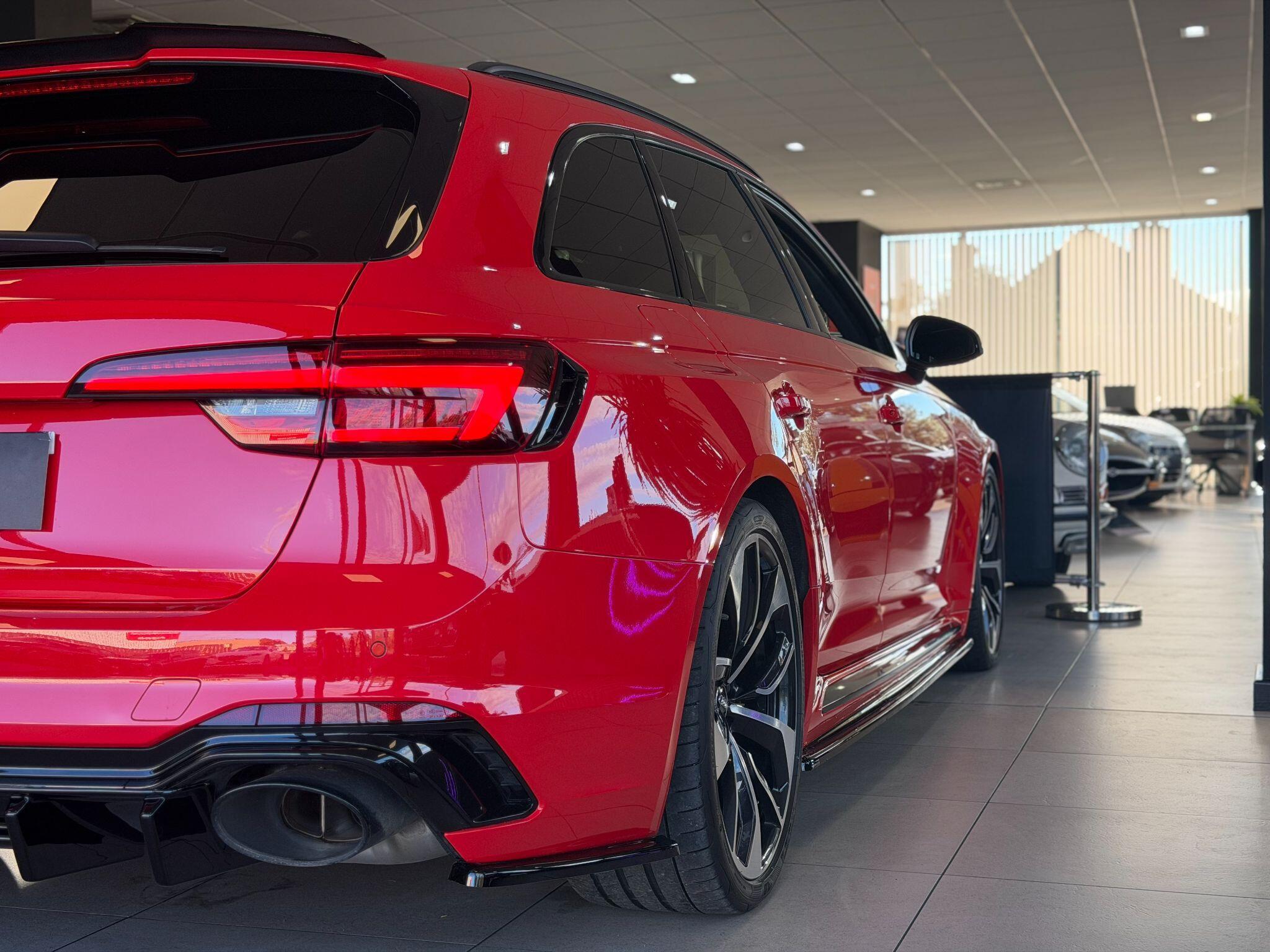 Audi Rs4 Avant - Image 14