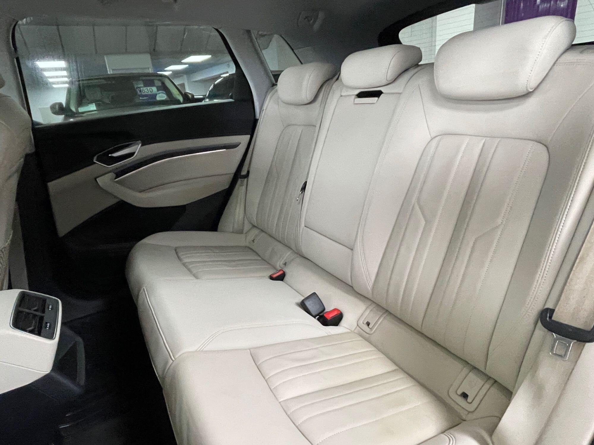 Audi E-Tron - Image 25