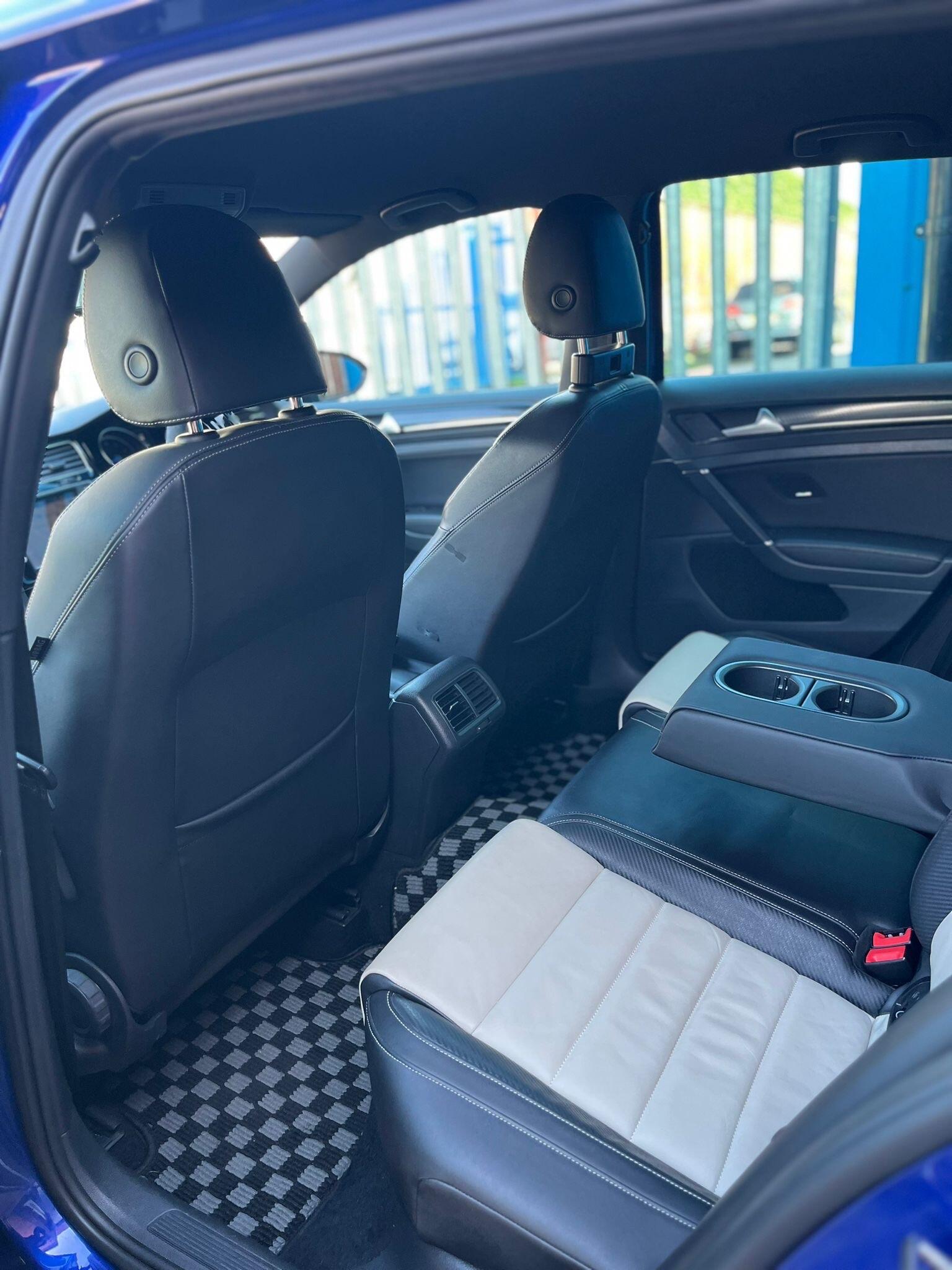 Volkswagen Golf - Image 34