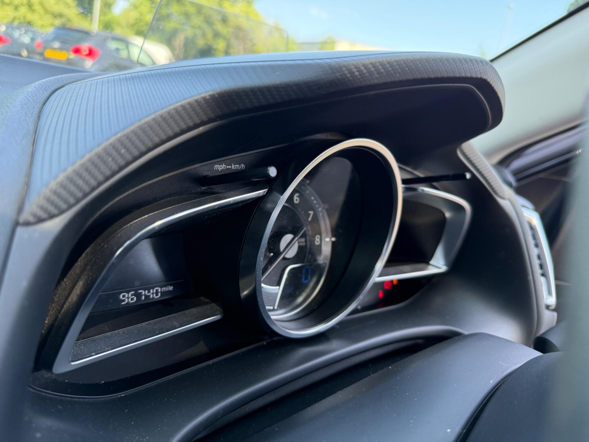 Mazda MAZDA3 - Image 12