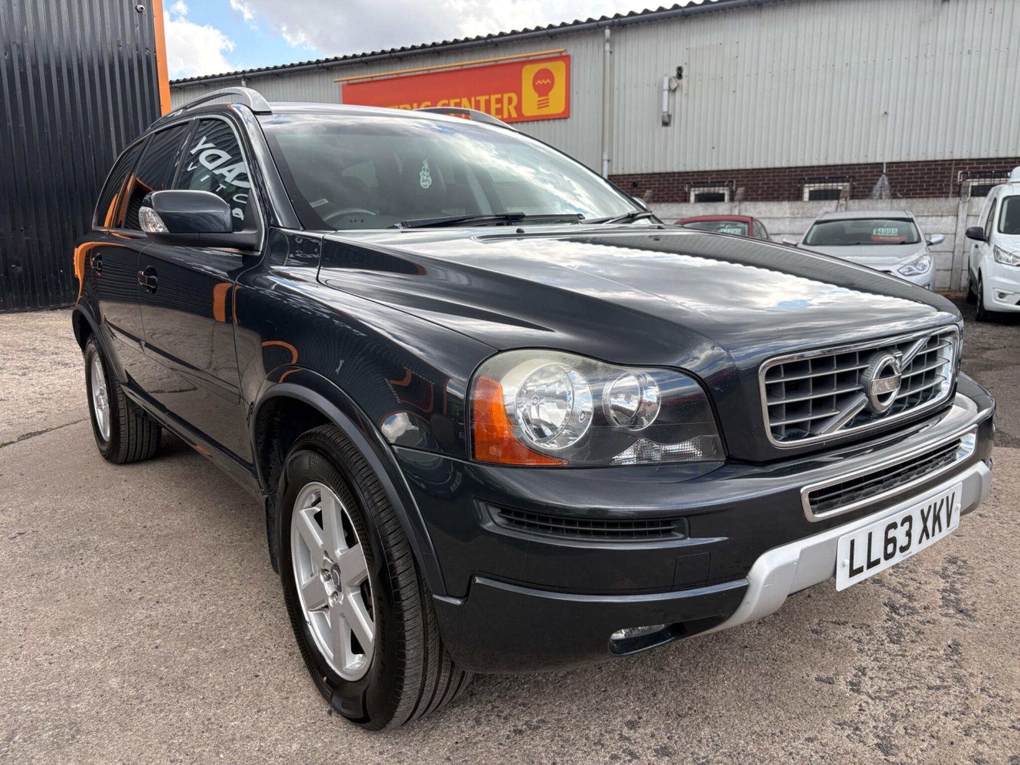 Volvo XC90 - Image 10
