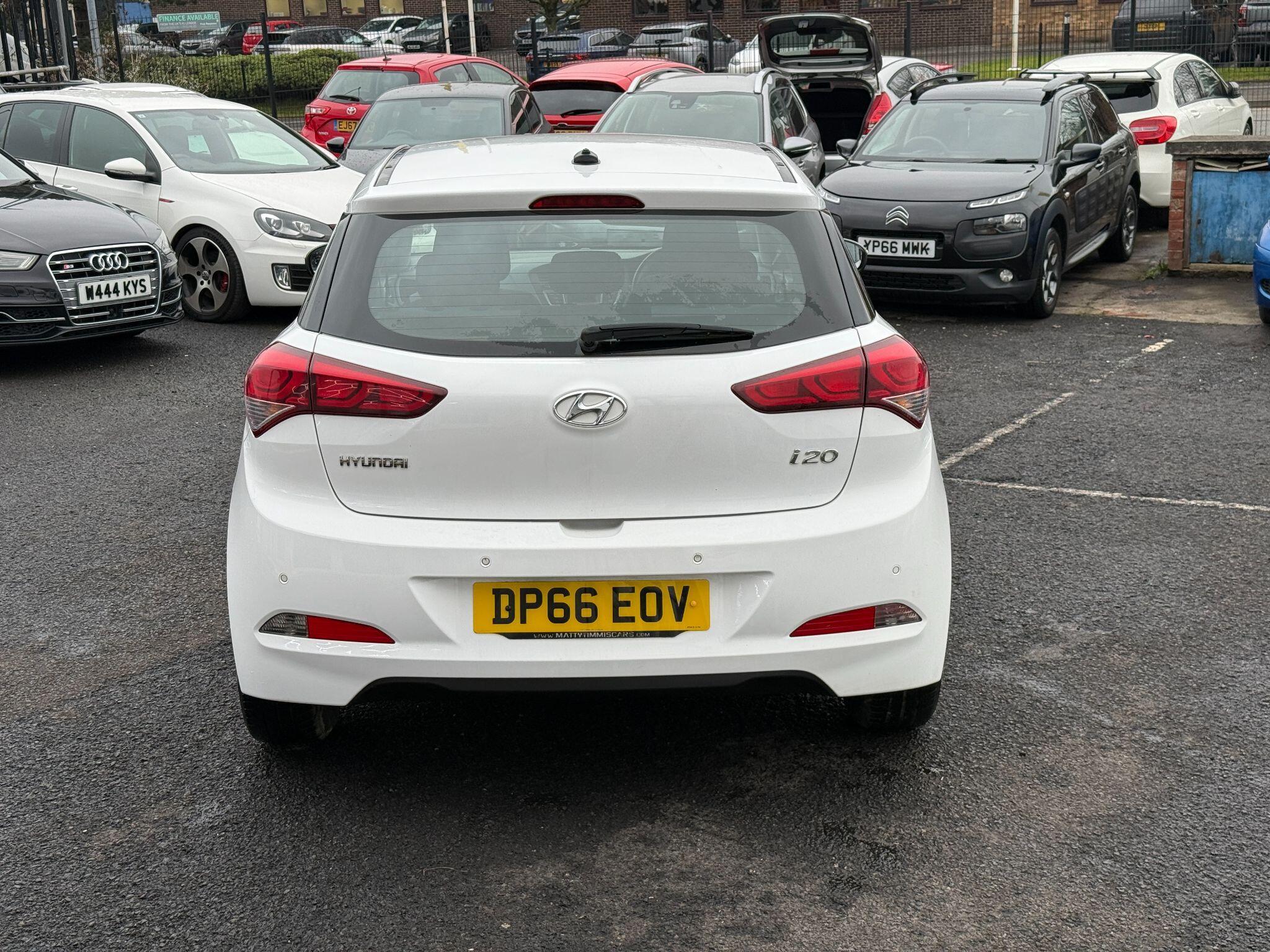 Hyundai i20 - Image 26
