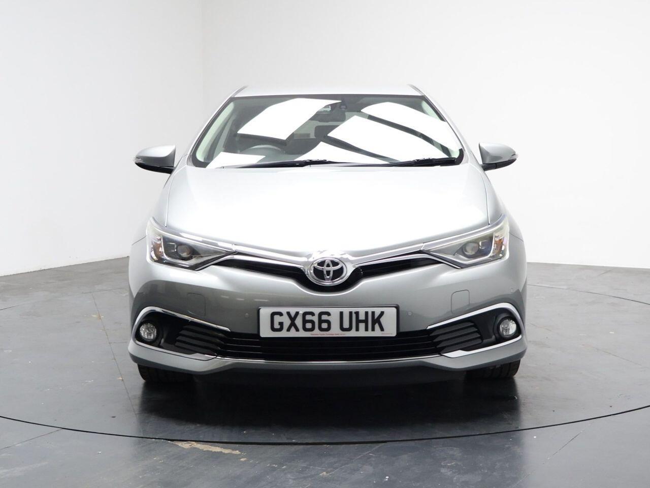 Toyota Auris - Image 5