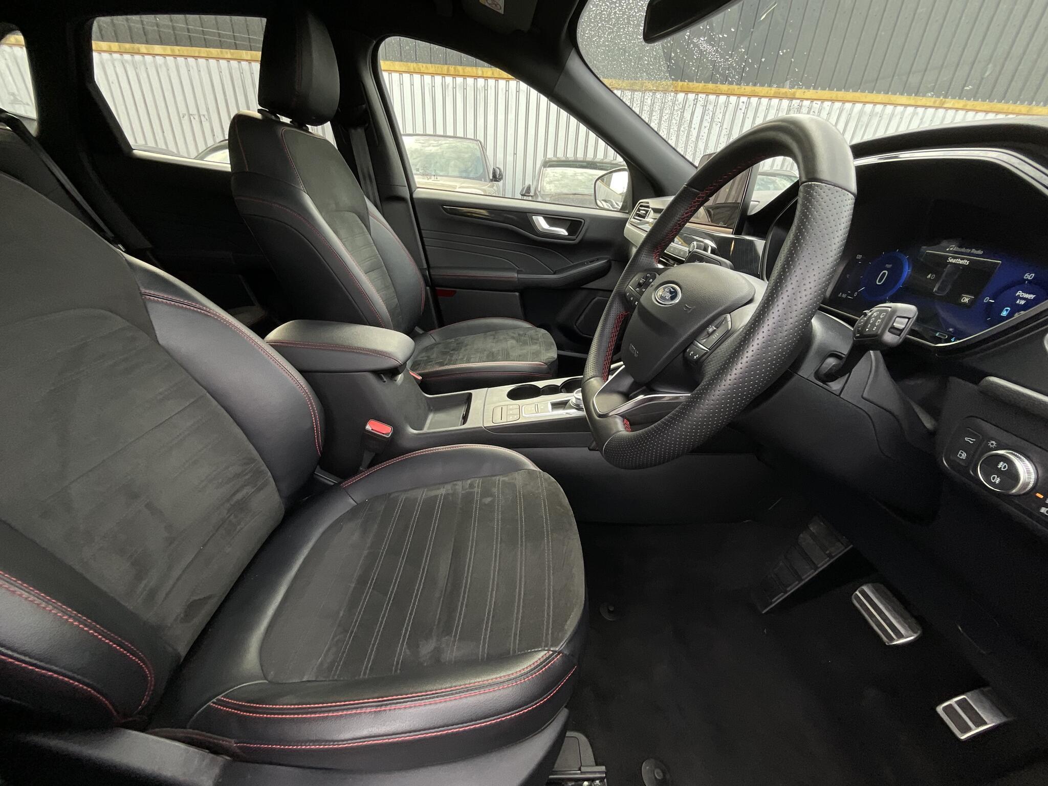 Ford Kuga - Image 9