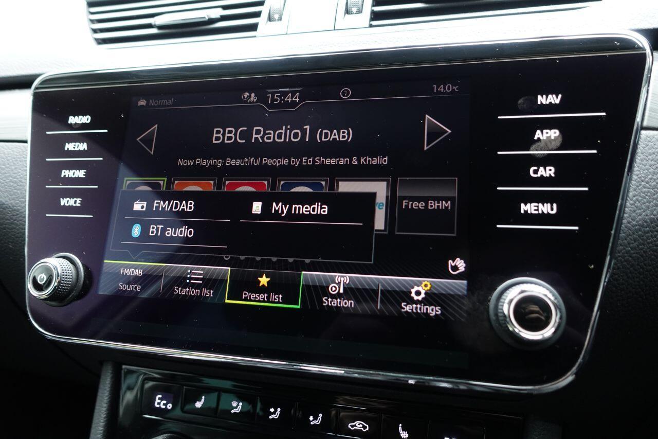 Skoda Superb - Image 36