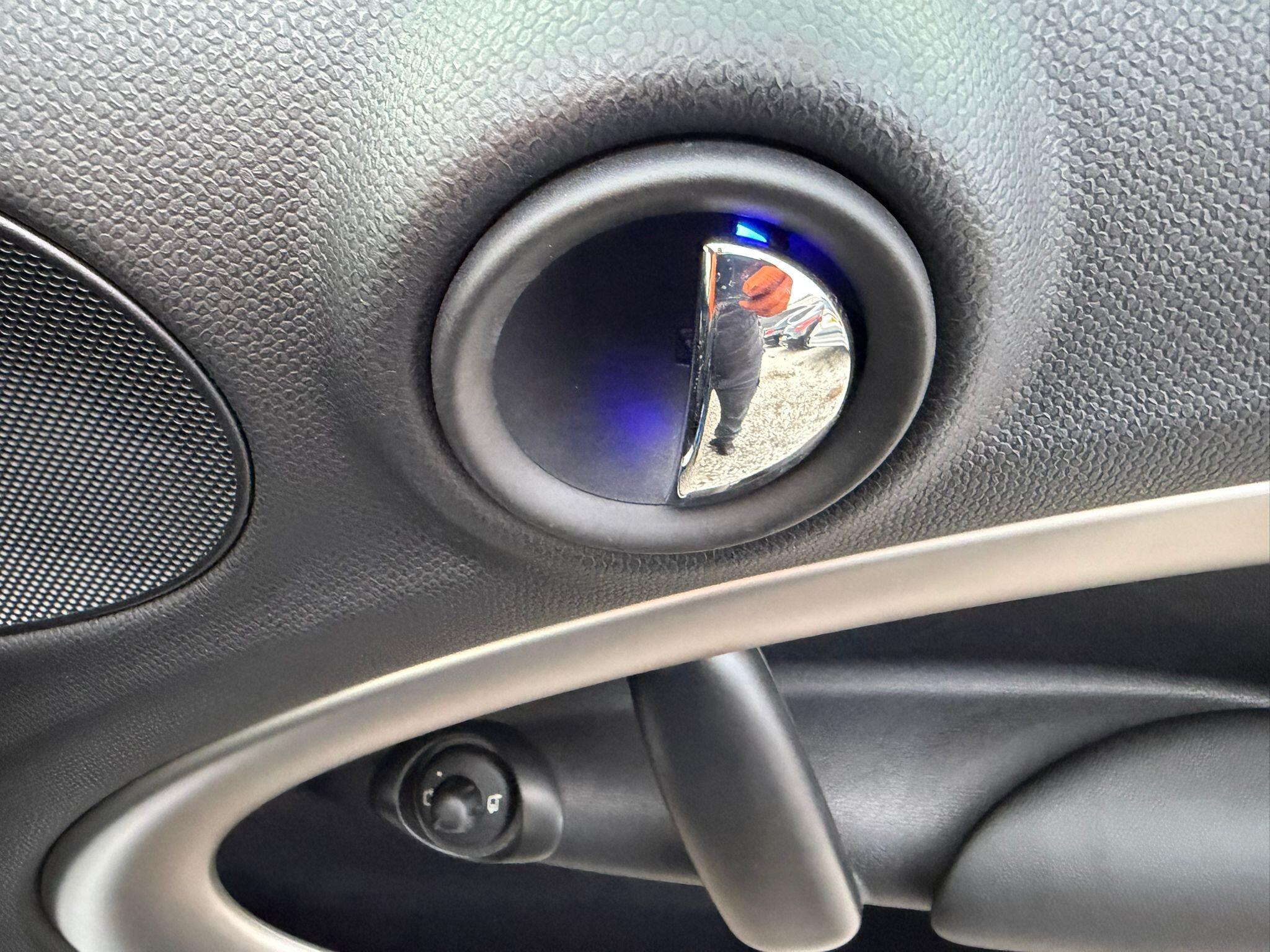 MINI Clubman - Image 18