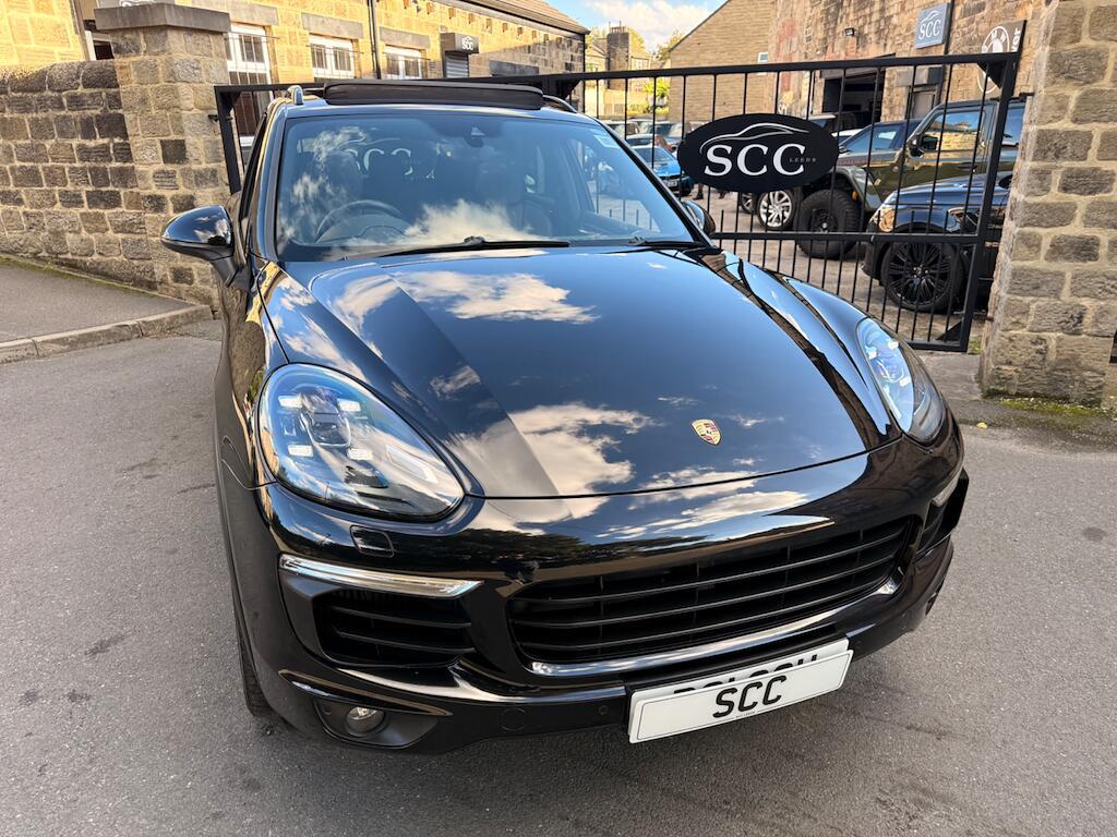 Porsche Cayenne - Image 4