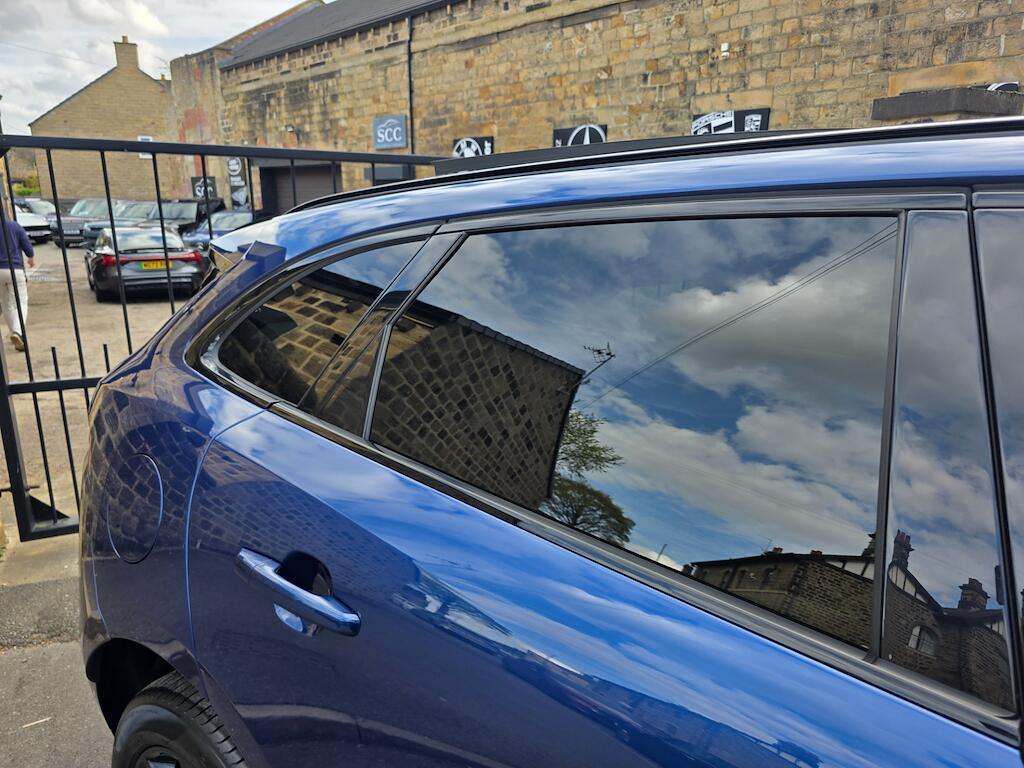 Jaguar F-Pace - Image 17