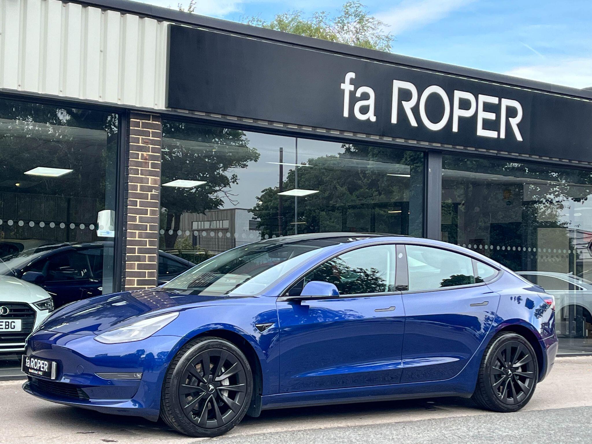Tesla Model 3 - Image 2