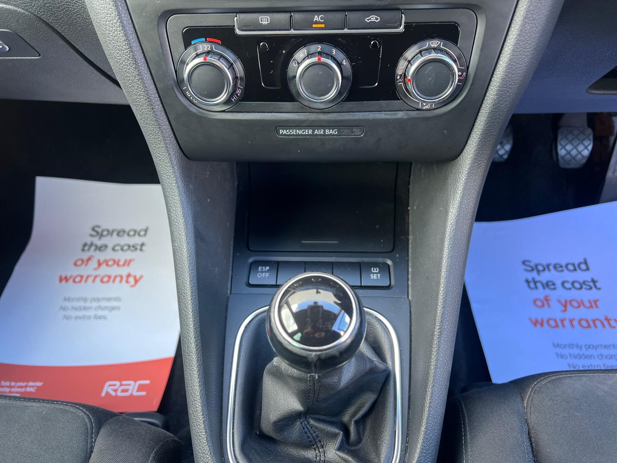 Volkswagen Golf - Image 17