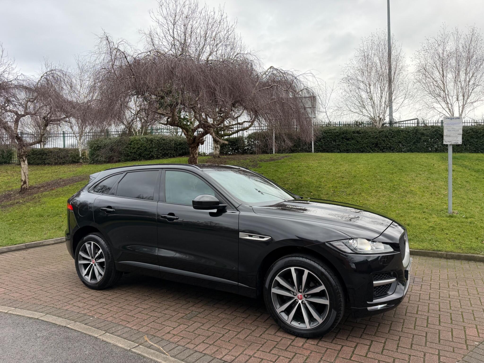 Jaguar F-Pace - Image 17