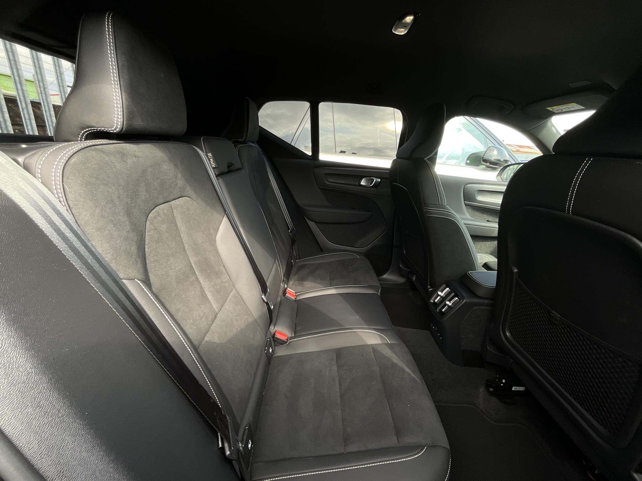 Volvo XC40 - Image 10