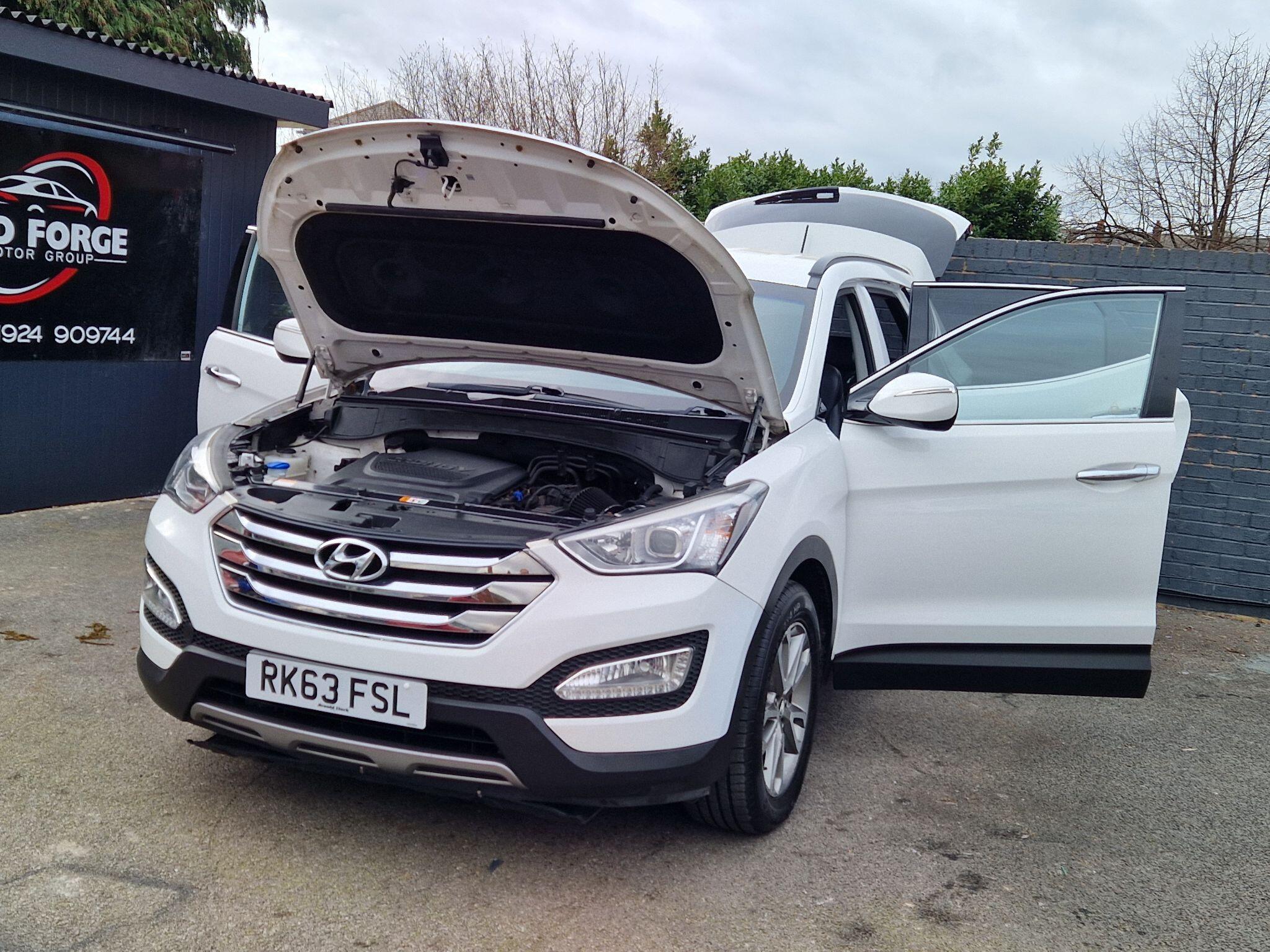 Hyundai Santa Fe - Image 16