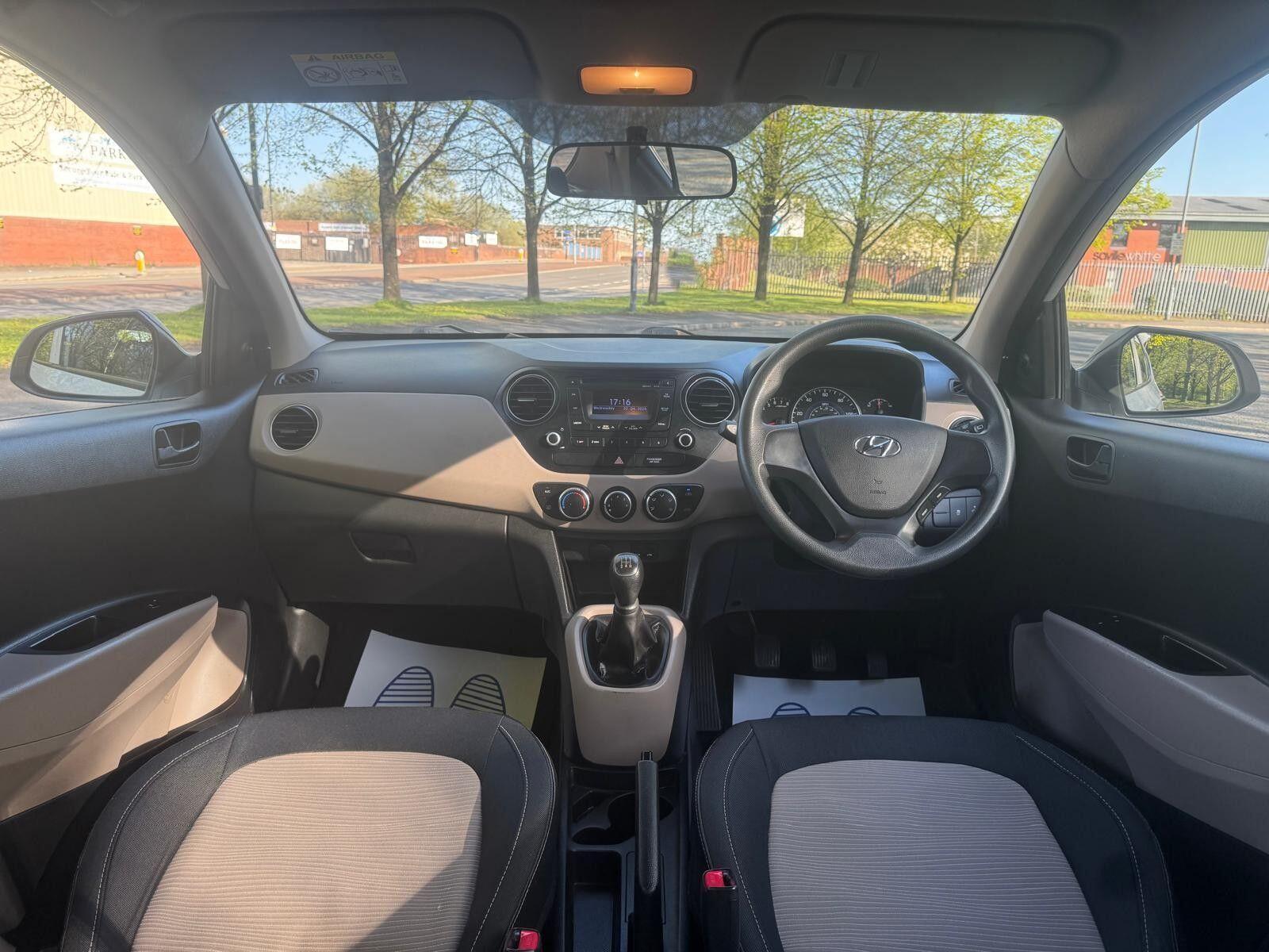 Hyundai i10 - Image 13