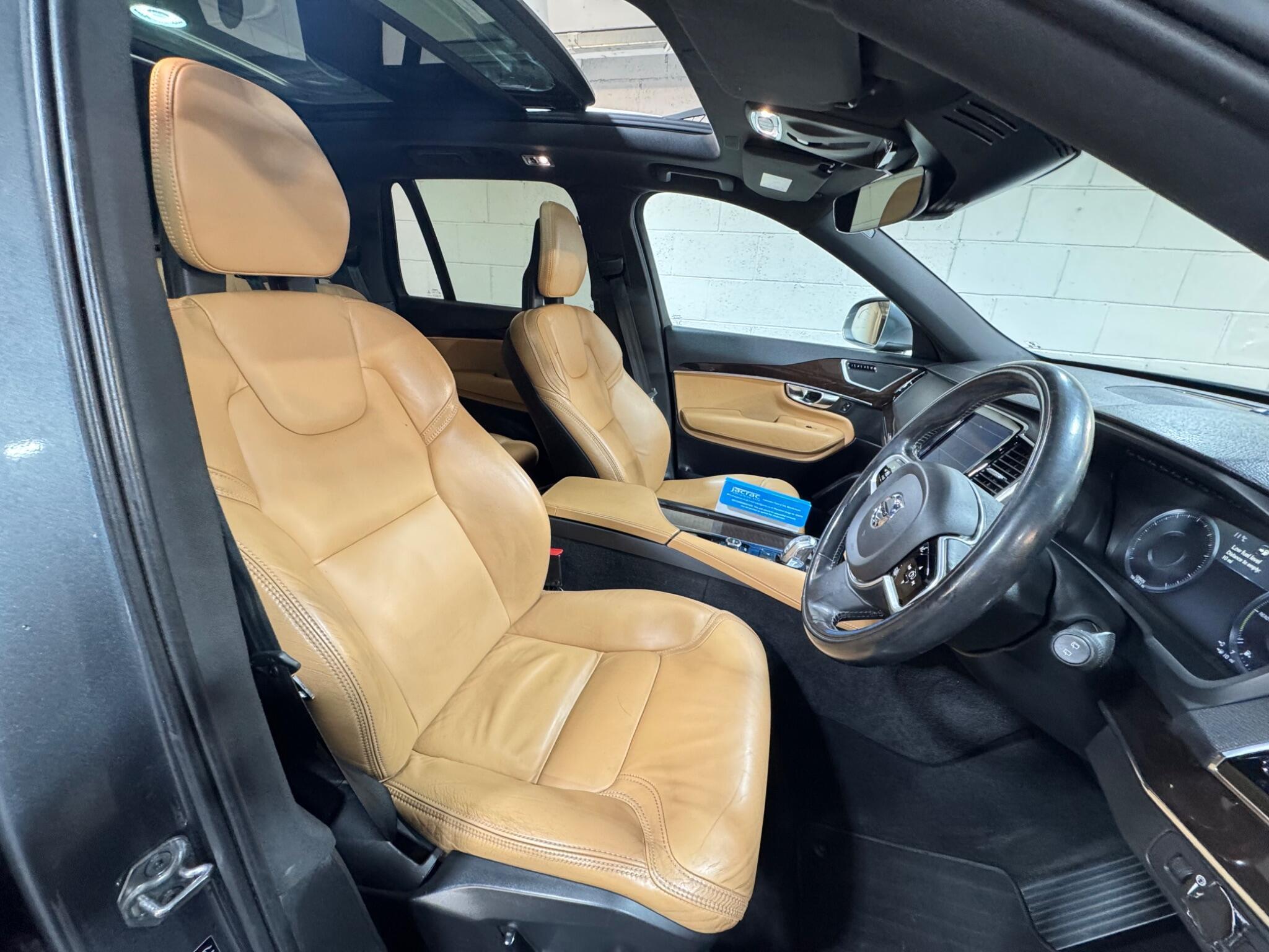 Volvo XC90 - Image 7