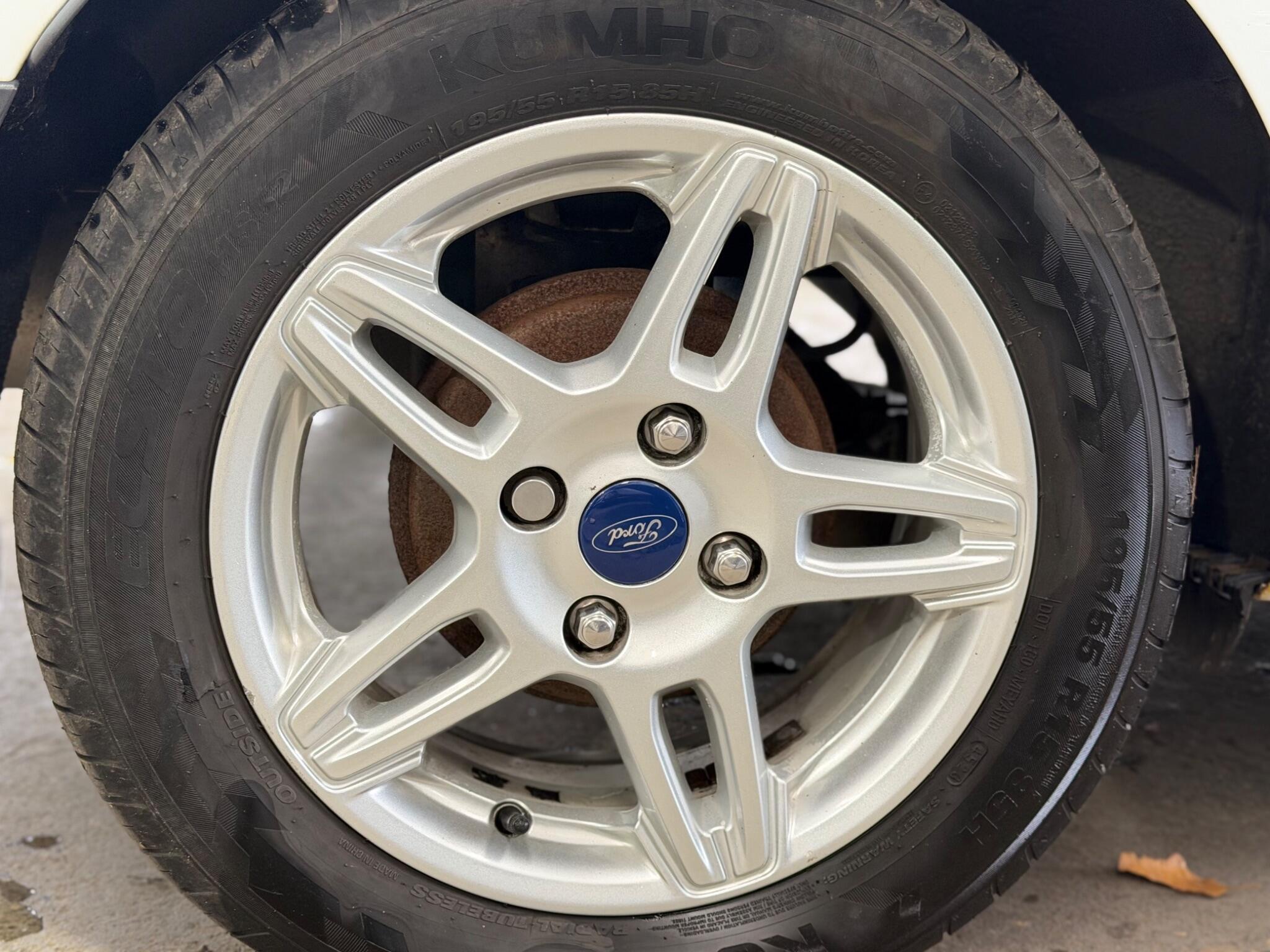 Ford Fiesta - Image 17