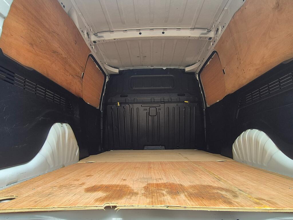 Vauxhall Combo - Image 9