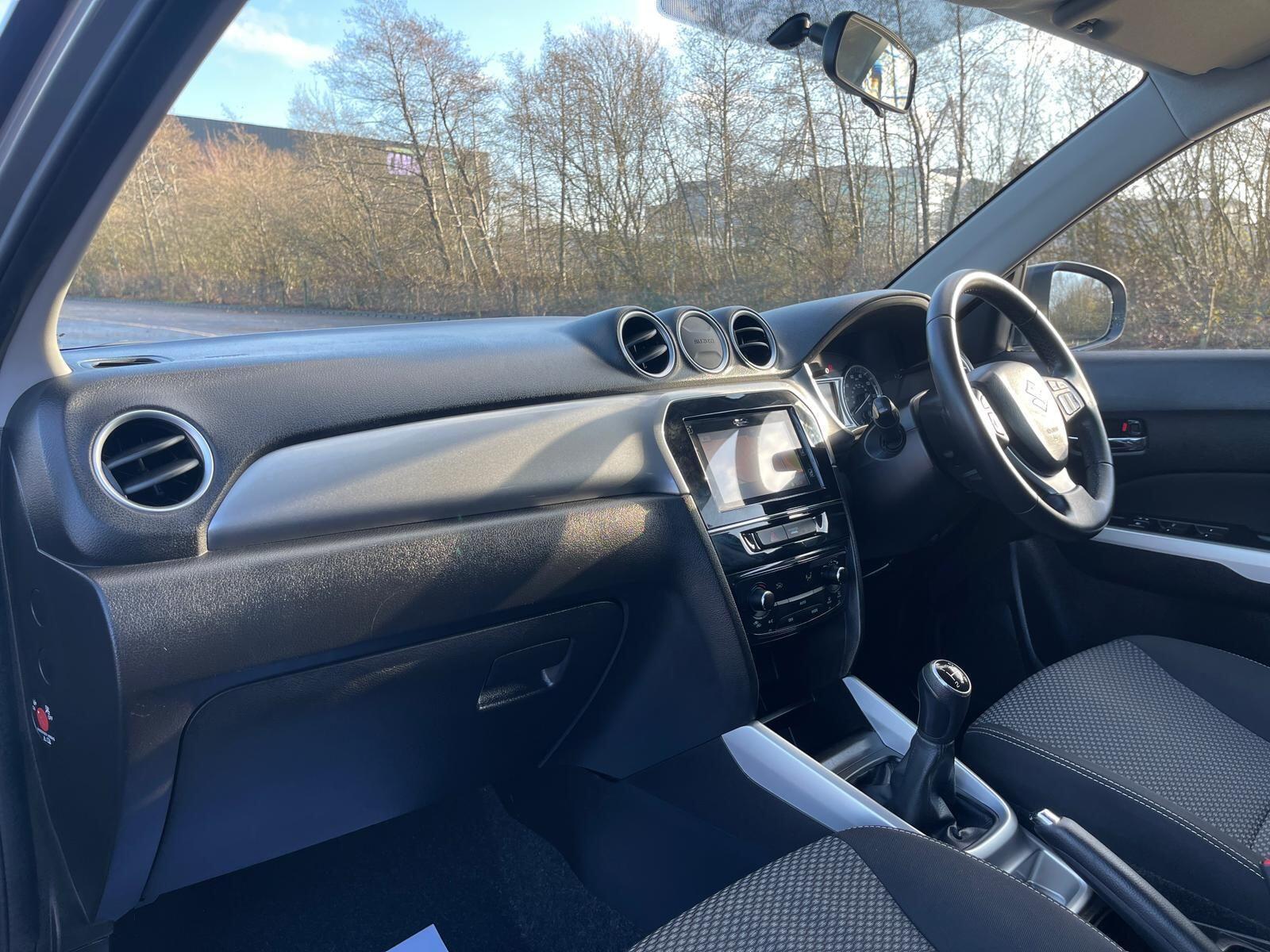 Suzuki Vitara - Image 15