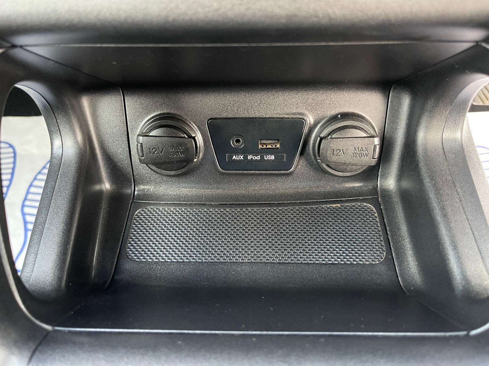 Hyundai ix35 - Image 28