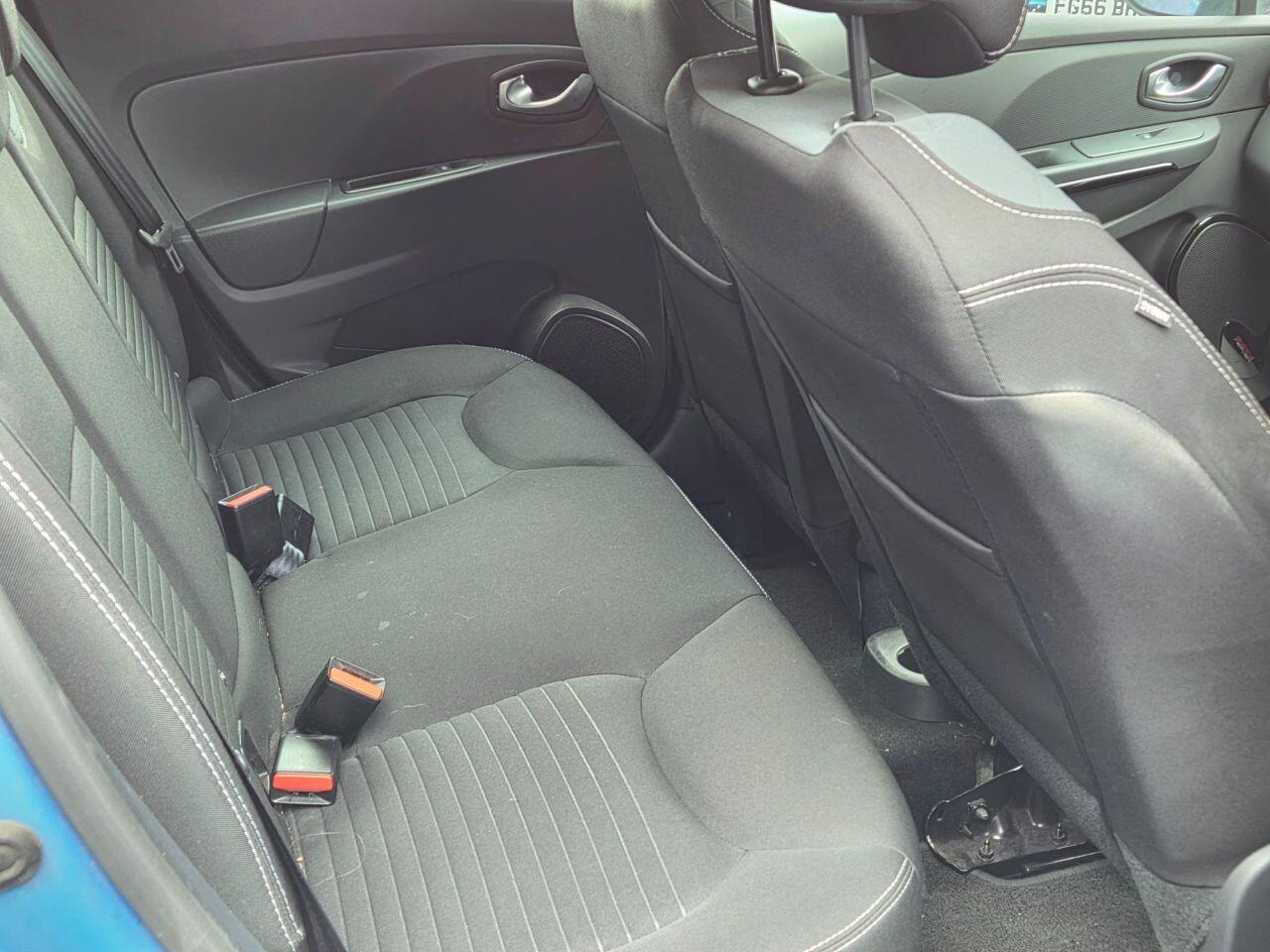 Renault Clio - Image 16